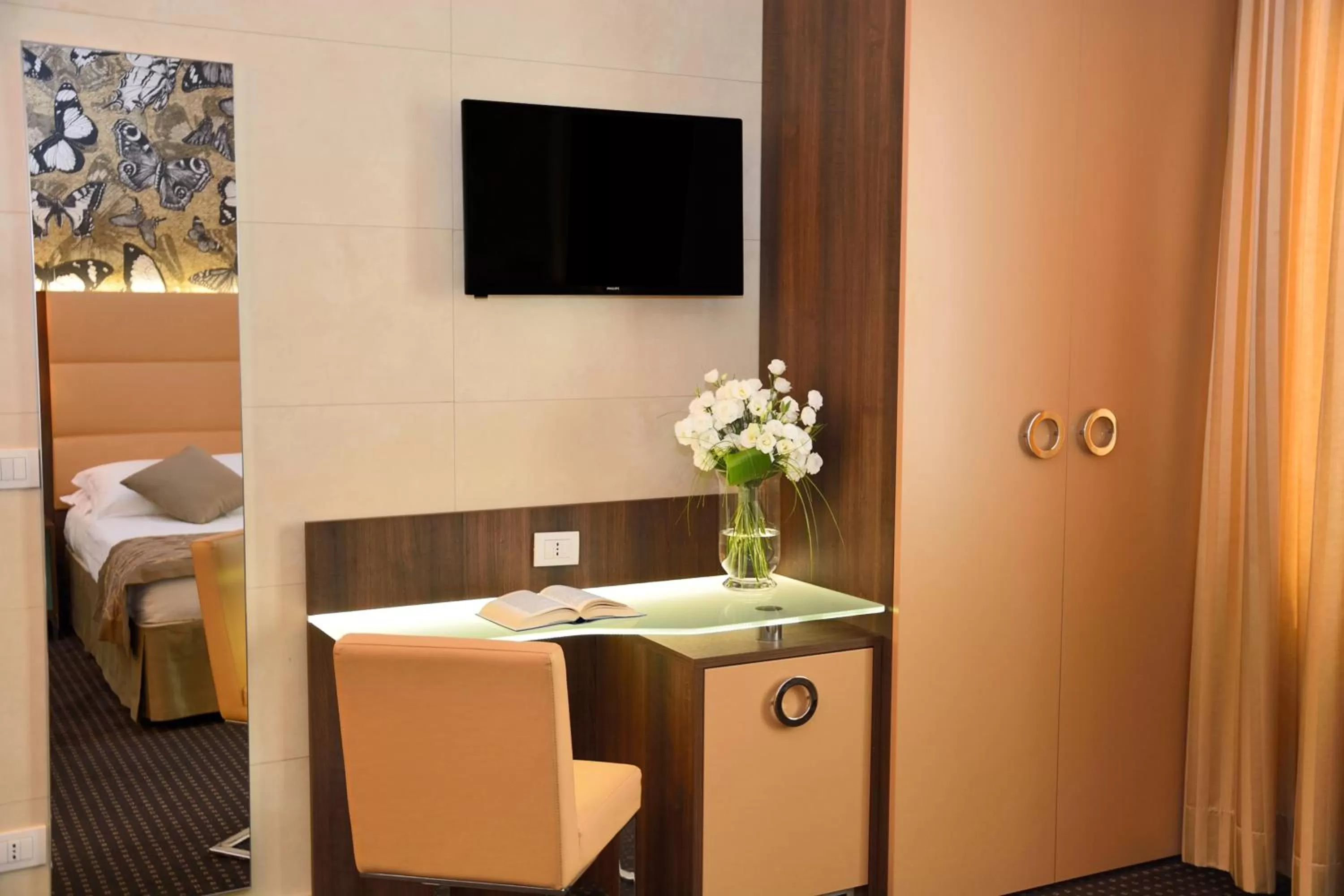 Bed in LH Hotel Sirio Venice