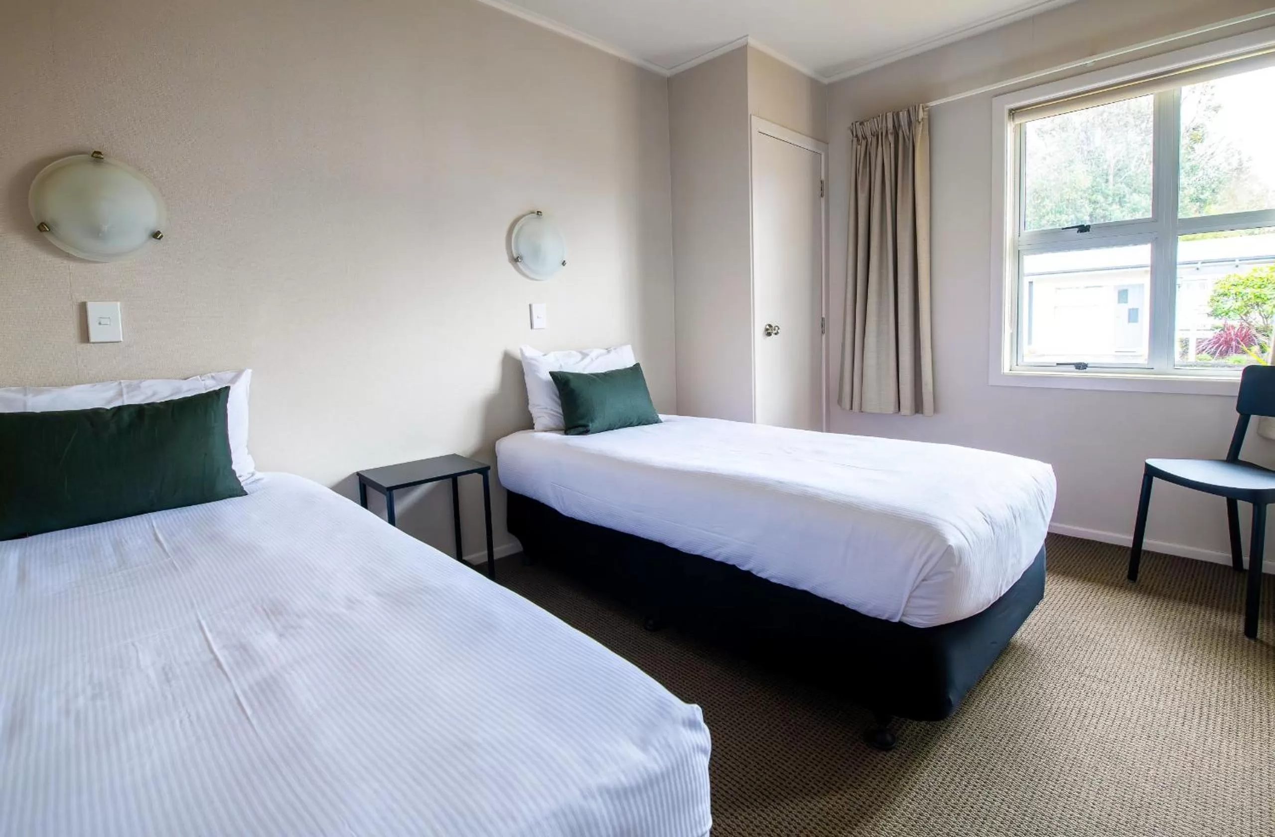 Bedroom, Bed in Best Western Braeside Rotorua