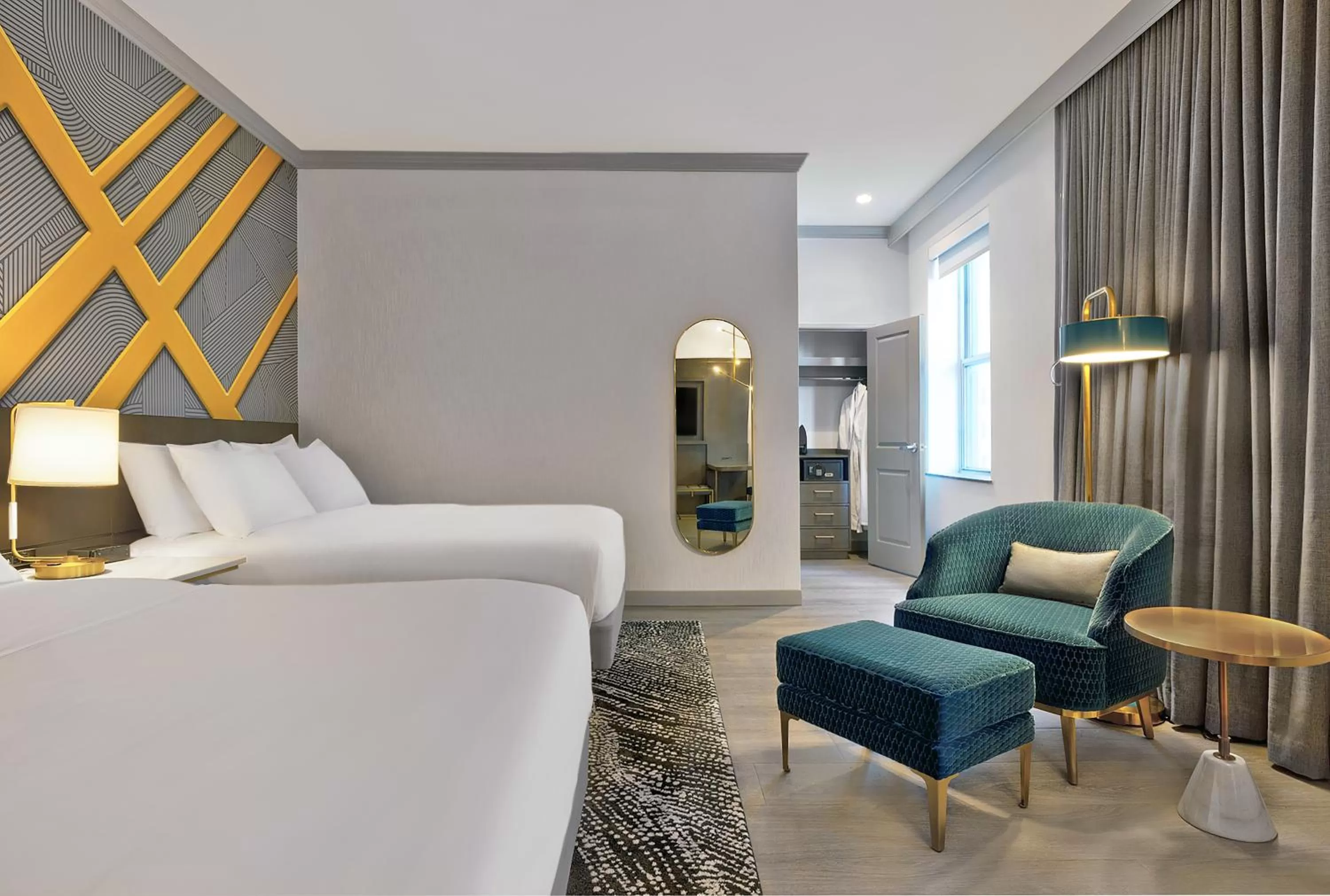 Bed in Le Méridien St. Louis Downtown