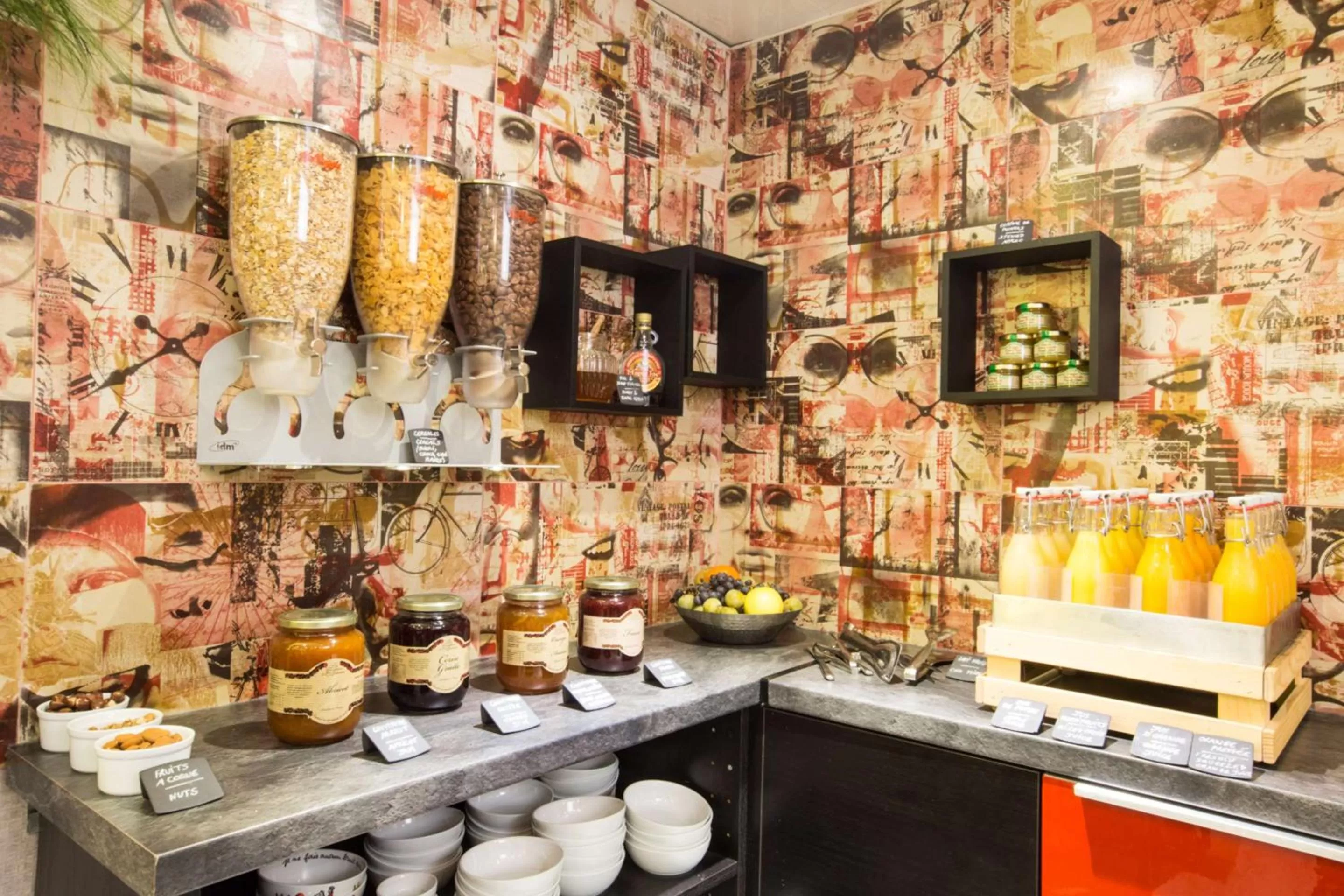 Breakfast in Best Western Plus Opéra Batignolles