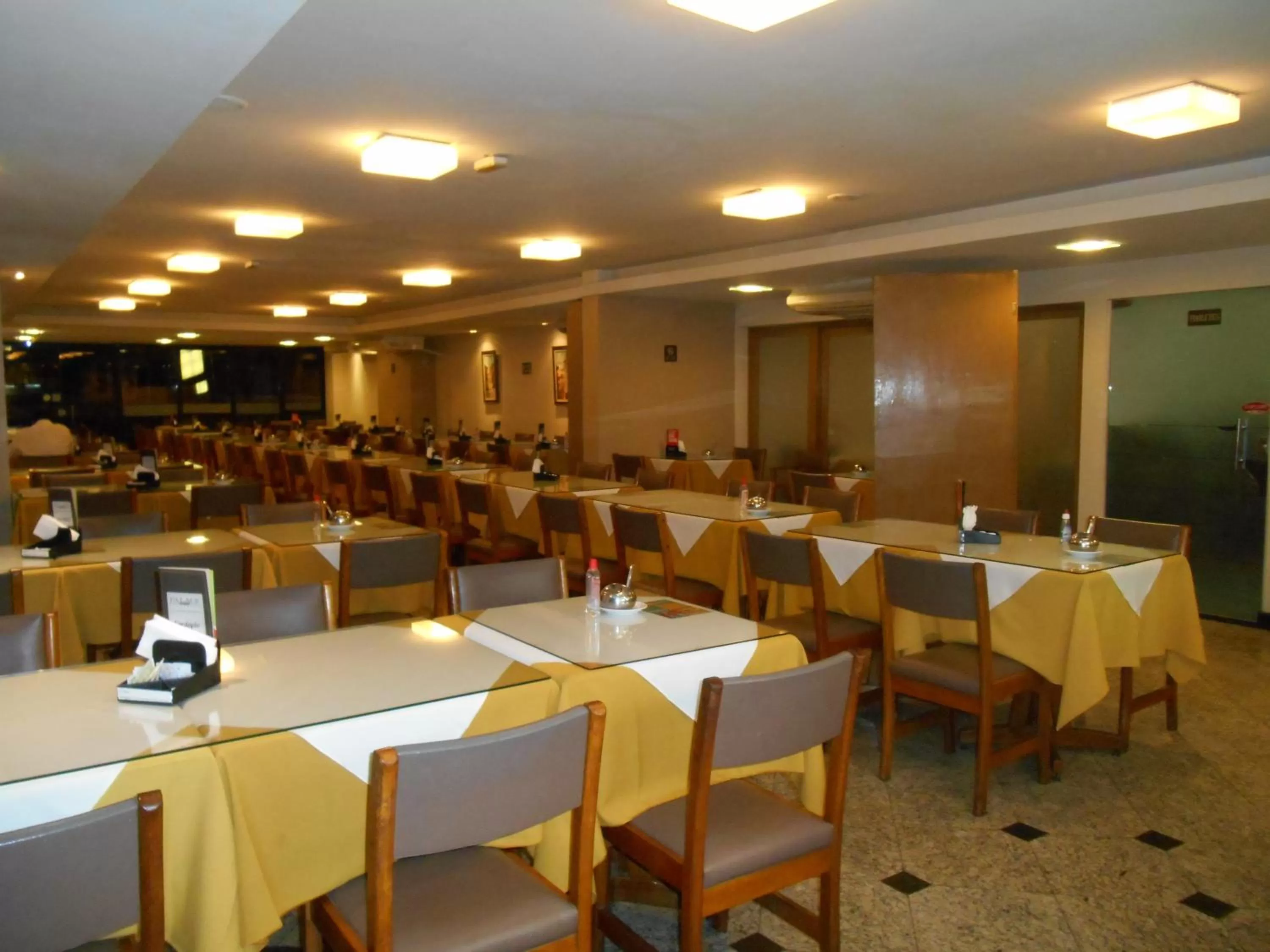 Restaurant/places to eat in Littoral Tambaú Flat