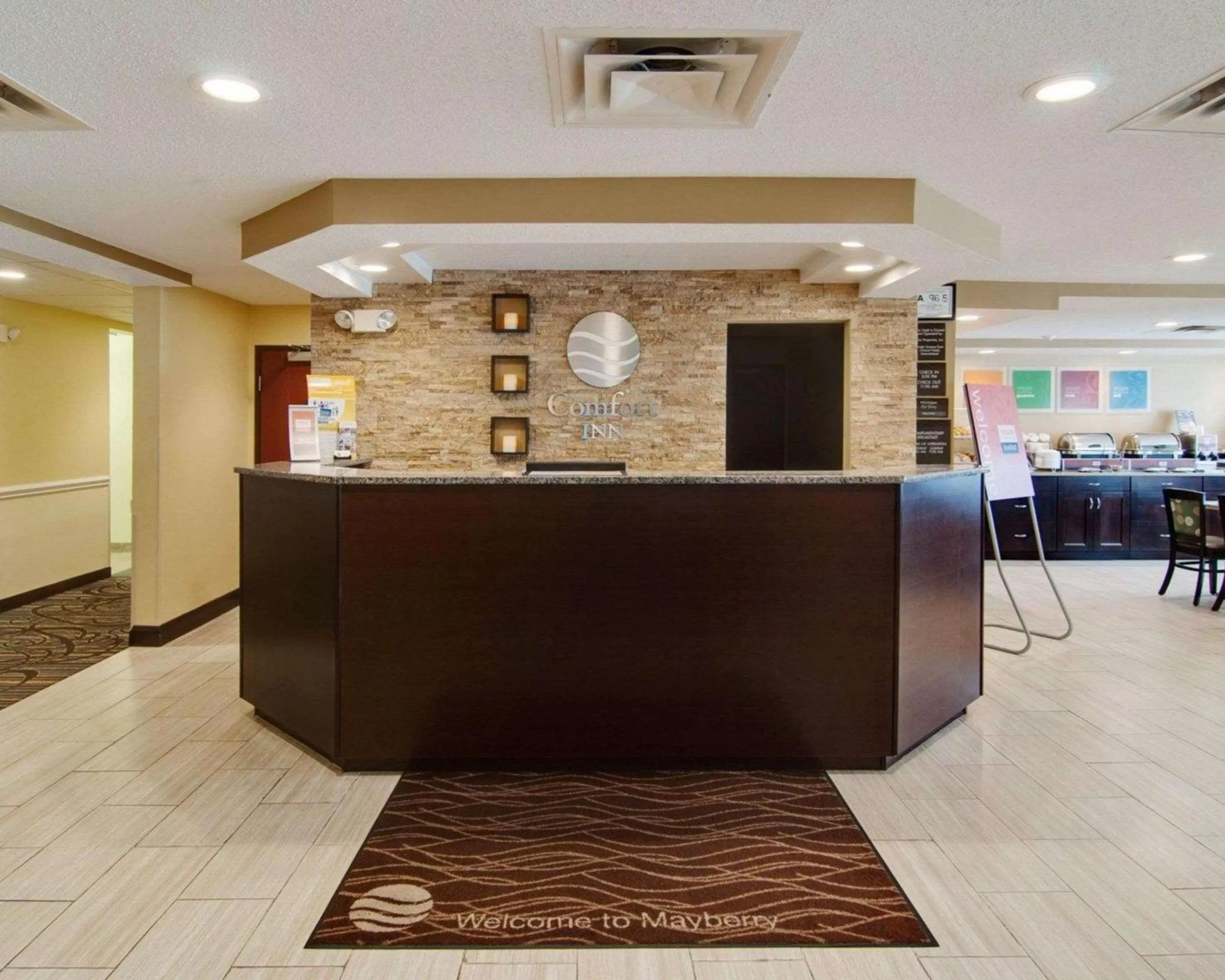 Lobby or reception in Comfort Inn Mount Airy