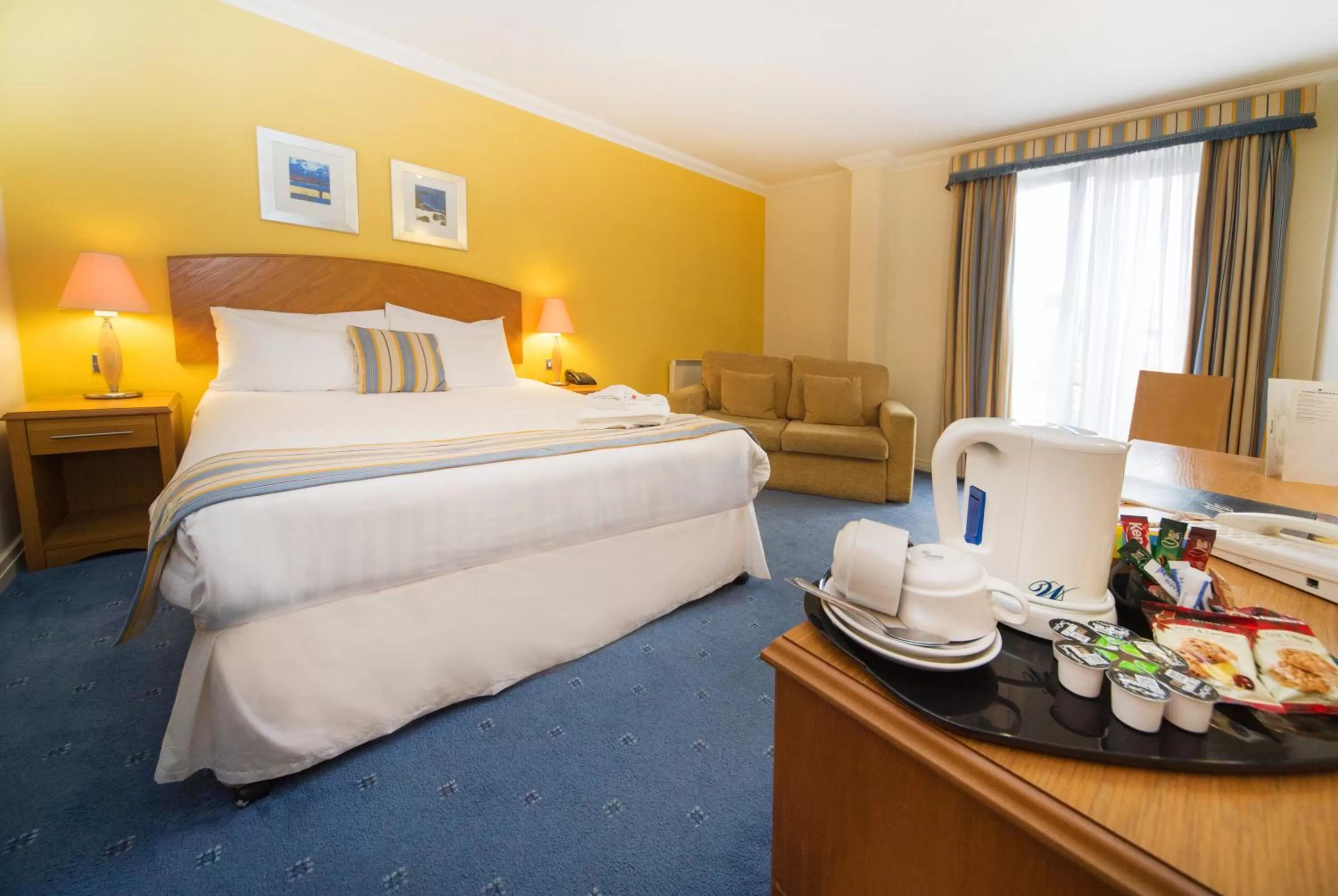 Bed in The Worcester Whitehouse Hotel