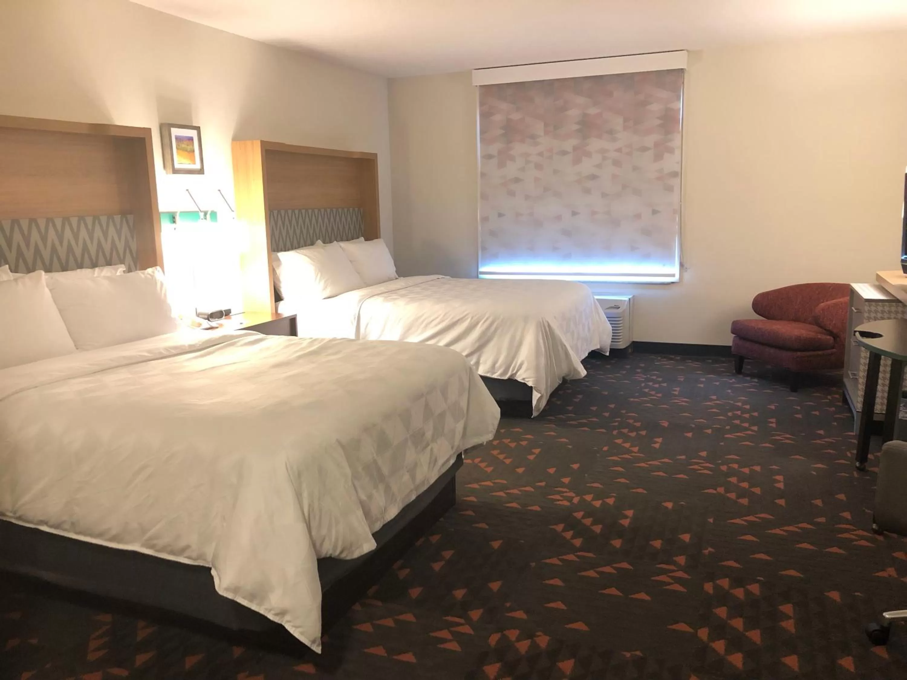 Photo of the whole room, Bed in Holiday Inn Statesboro-University Area by IHG