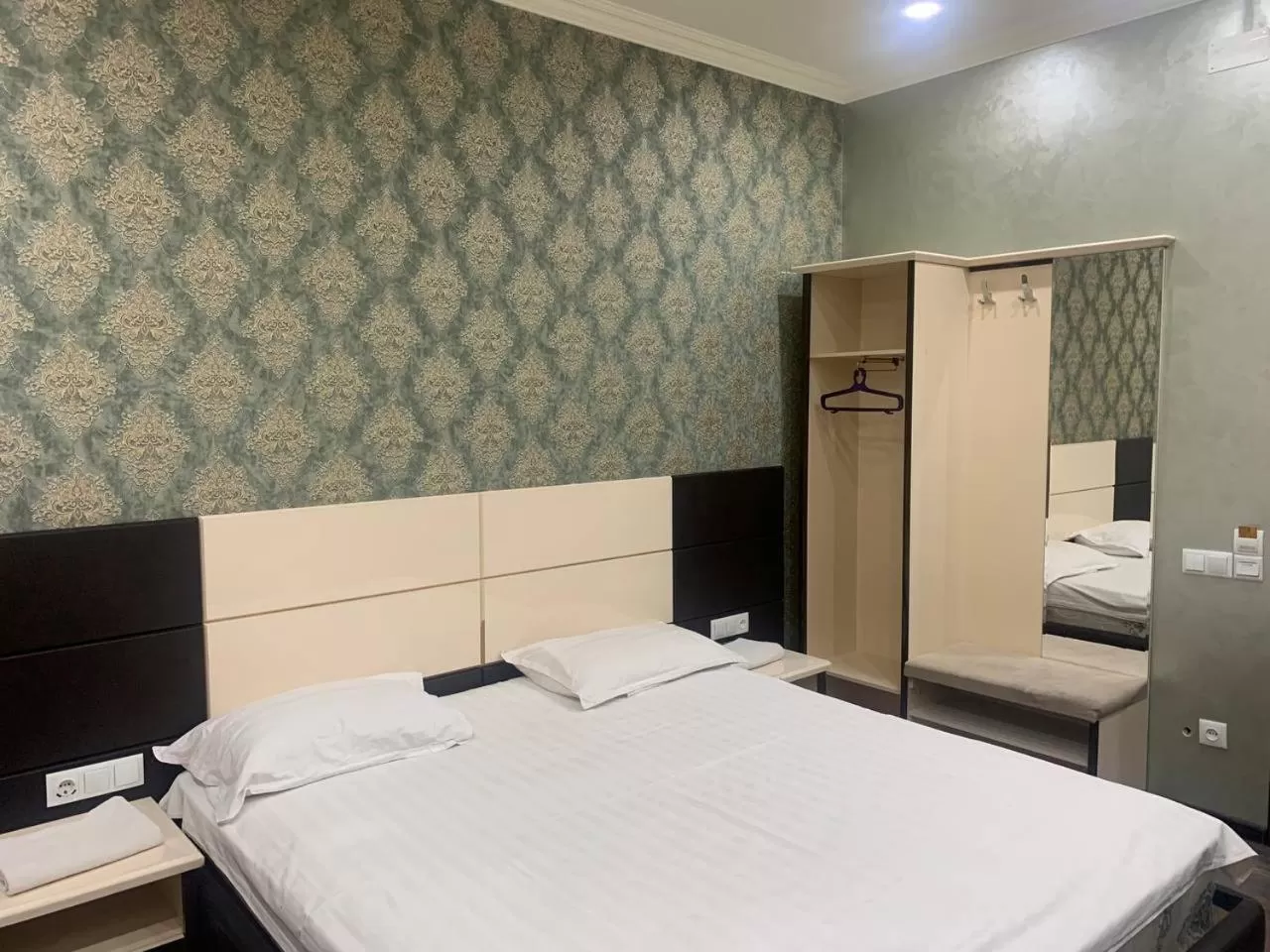 Bed in Armon Apart Hotel