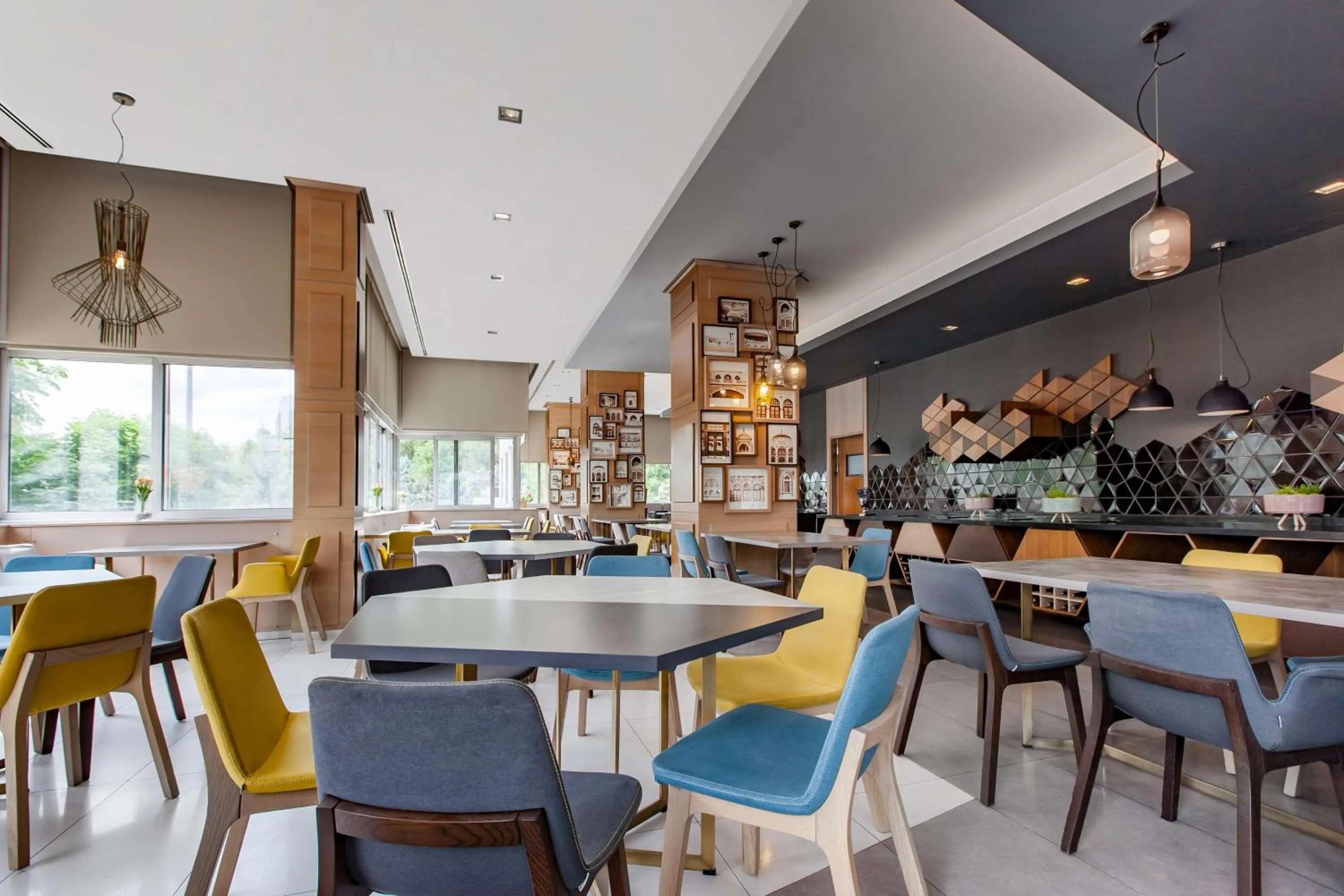 Restaurant/places to eat in Radisson Blu Ankara