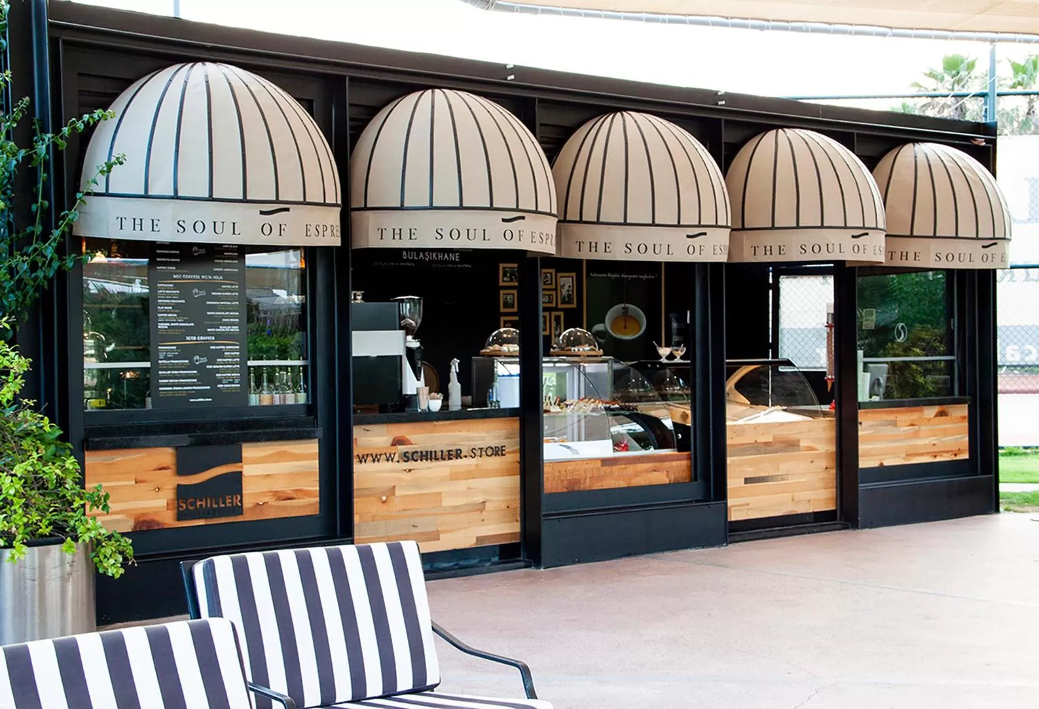 Lounge or bar in Calista Luxury Resort