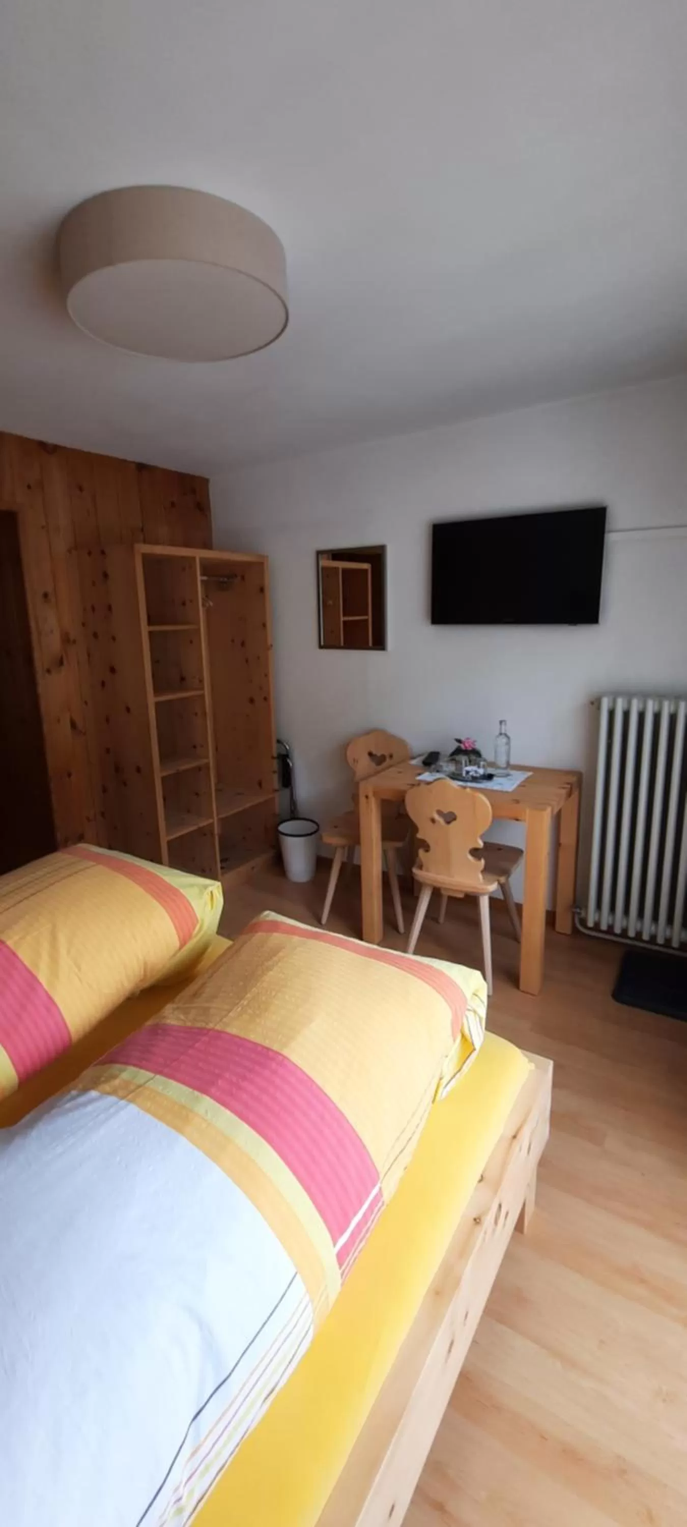 Bed in Garni Alpenrose - Grusaida