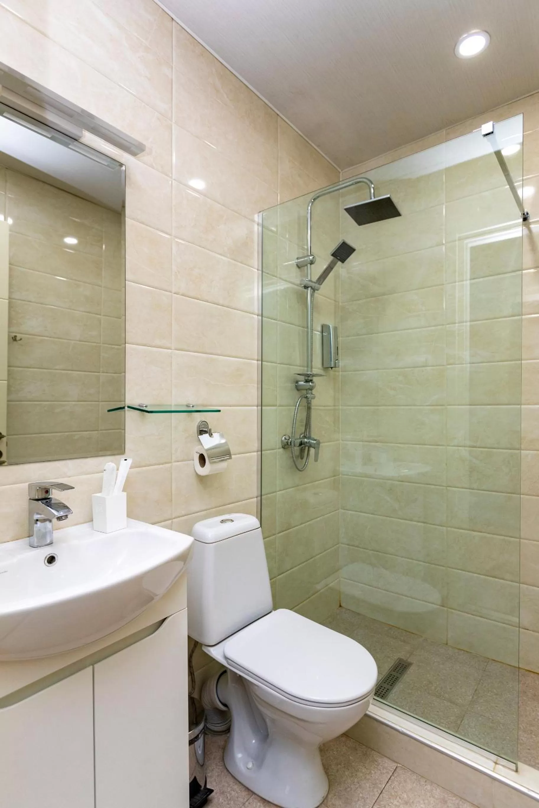 Shower, Bathroom in Hotello