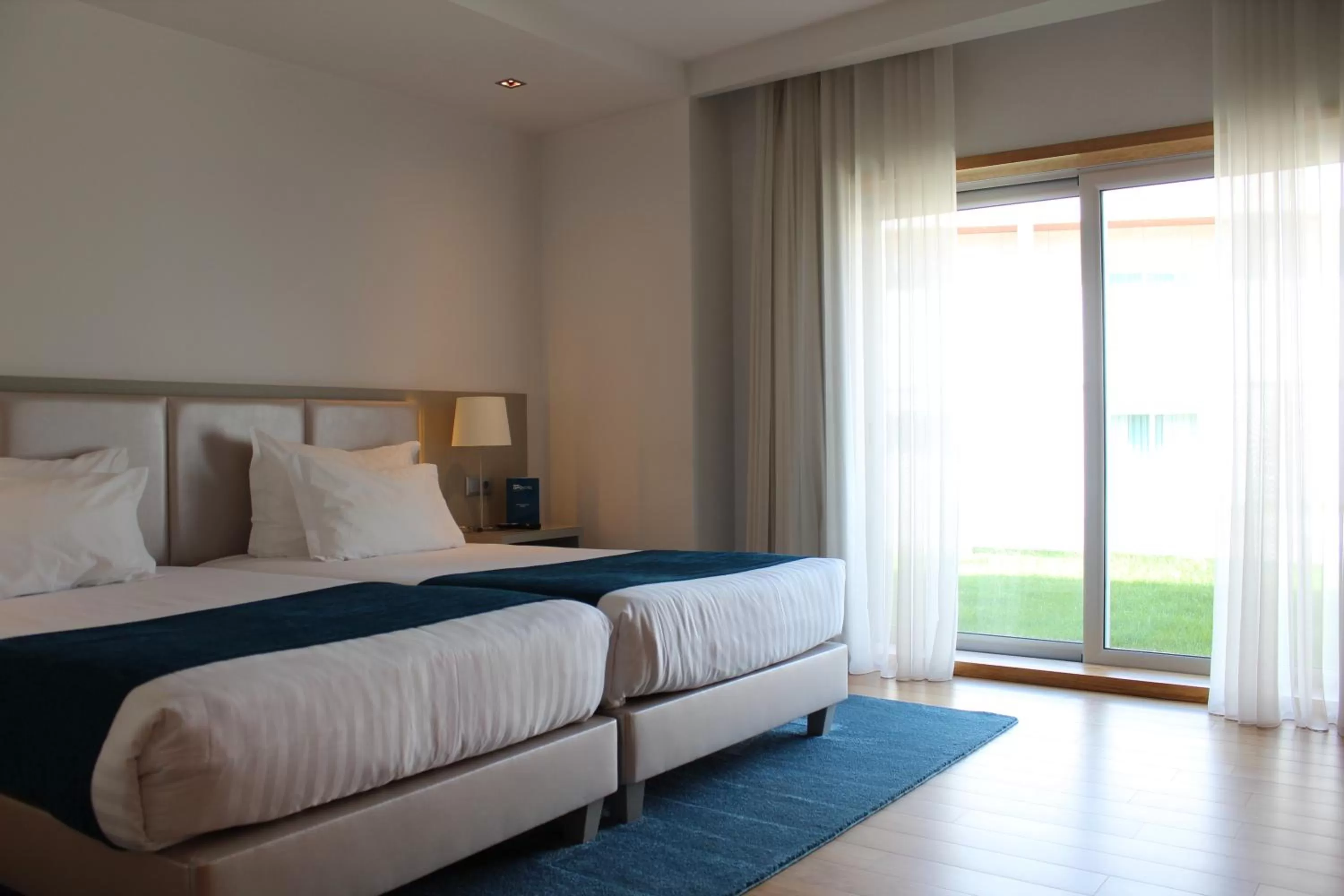 Bed in OPOHOTEL Porto Aeroporto