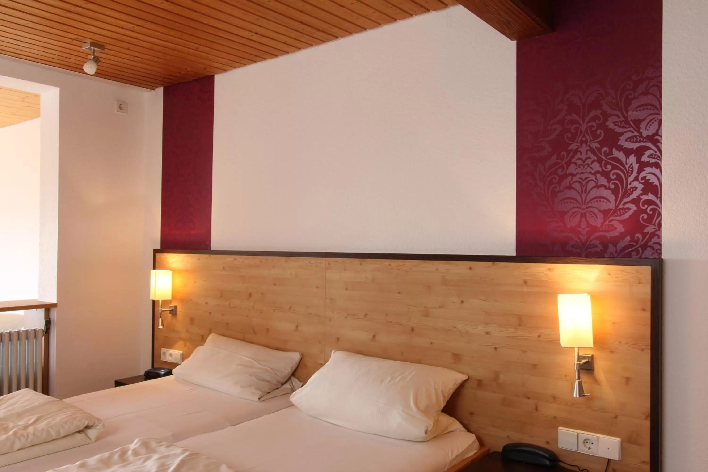 Bedroom, Bed in Hotel Lowen by Mastiff