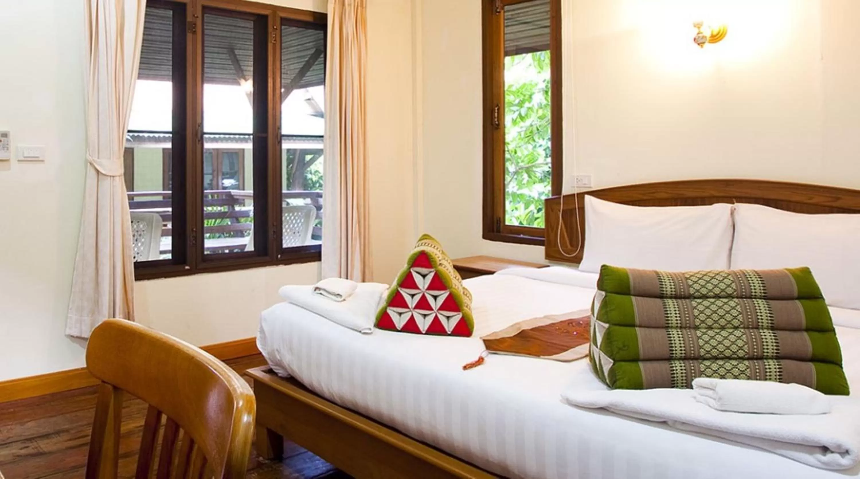 Bed in Aonang Cliff View Resort SHA Extra Plus