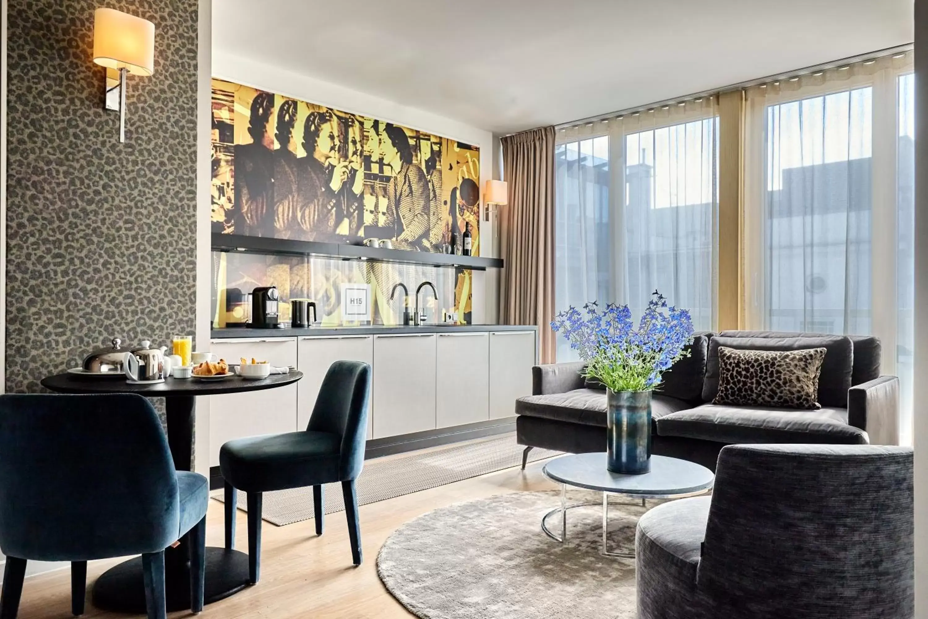 Deluxe Junior Suite in H15 Boutique Hotel Deluxe Junior Suite in H15 Boutique Hotel