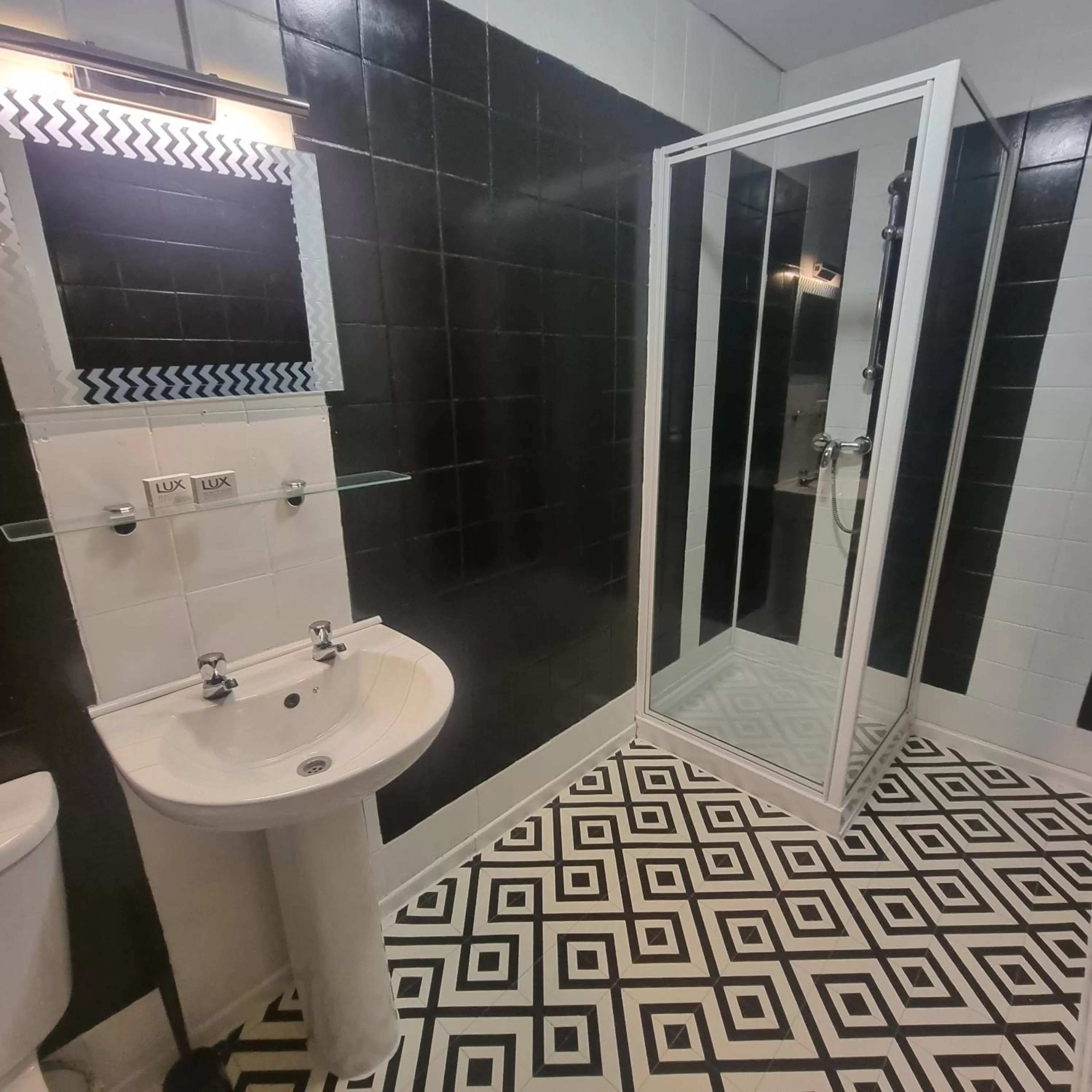 Palm Beach Hotel by the Sea