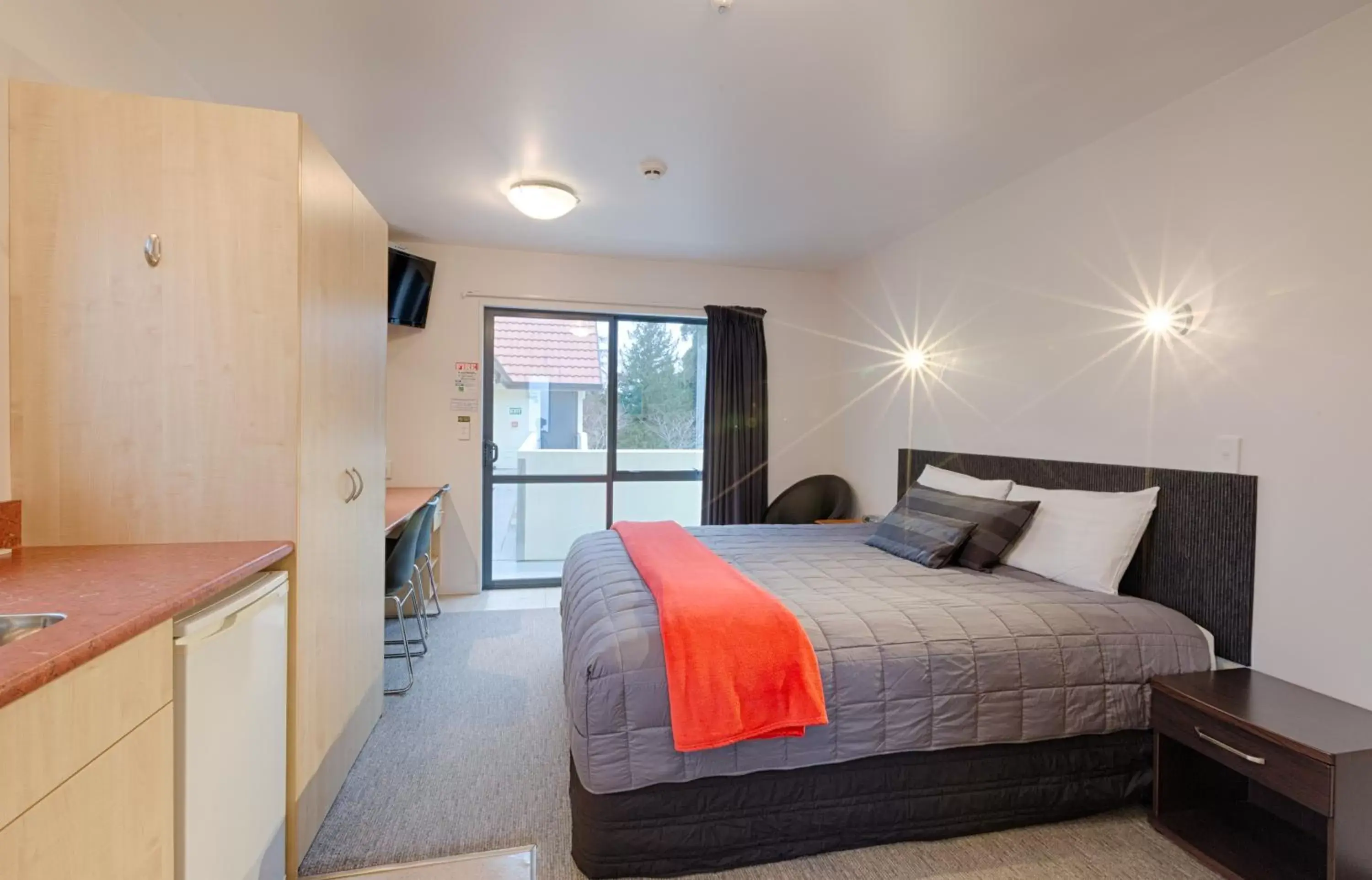 Superior King Studio in Bella Vista Motel Te Anau Superior King Studio in Bella Vista Motel Te Anau