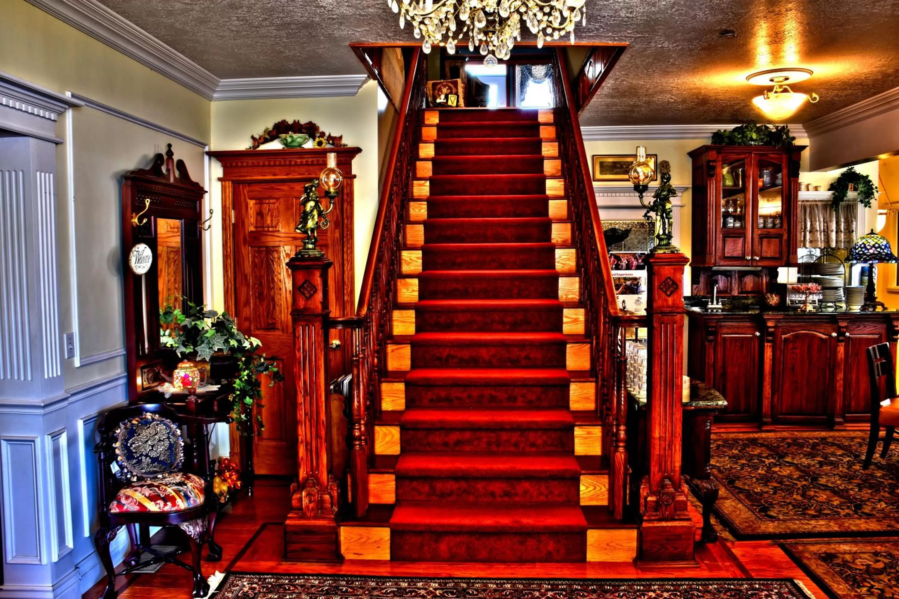 Facade/entrance, Lounge/Bar in Big Yellow Inn