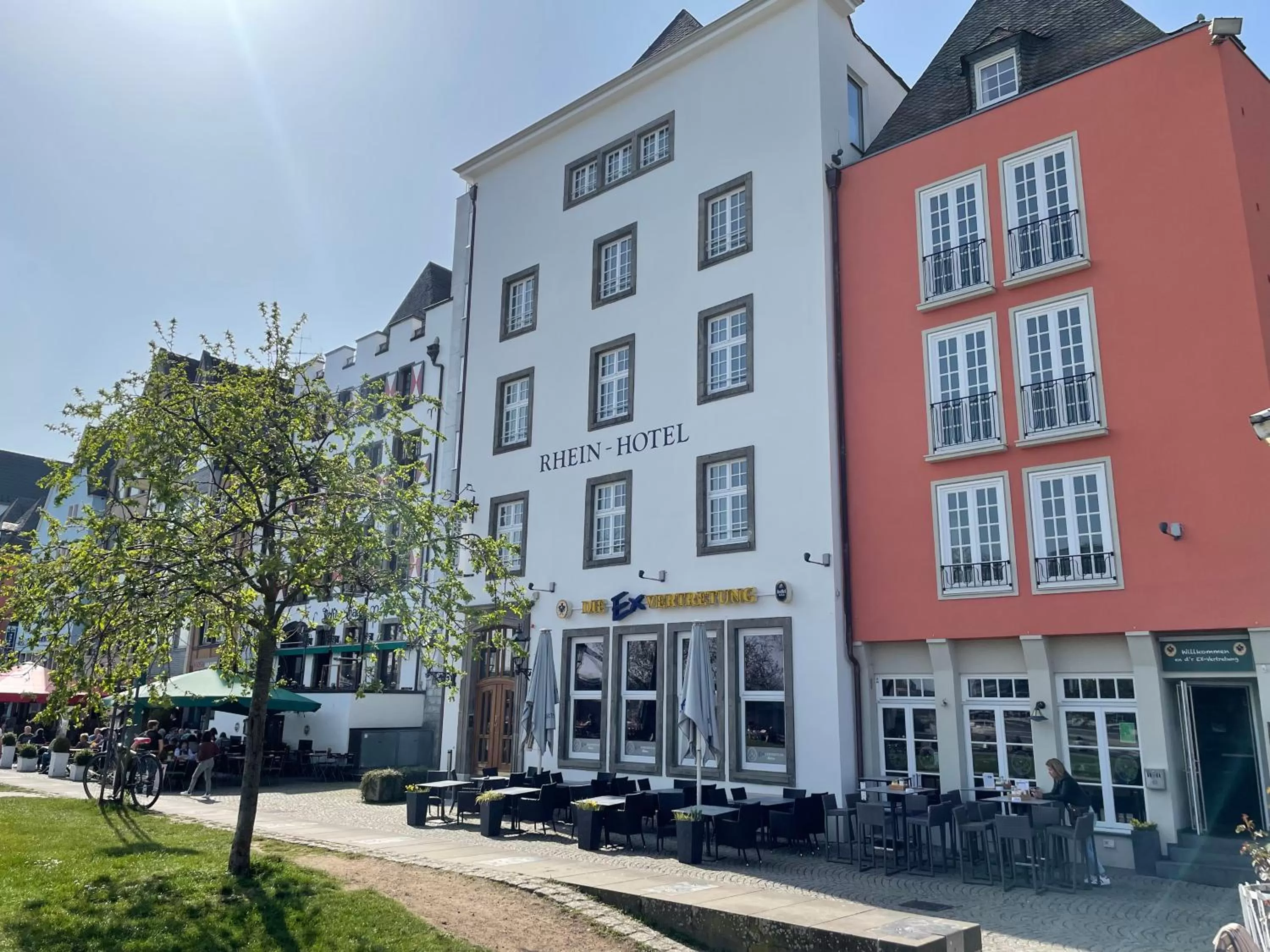 Property building in Rhein Hotel St. Martin