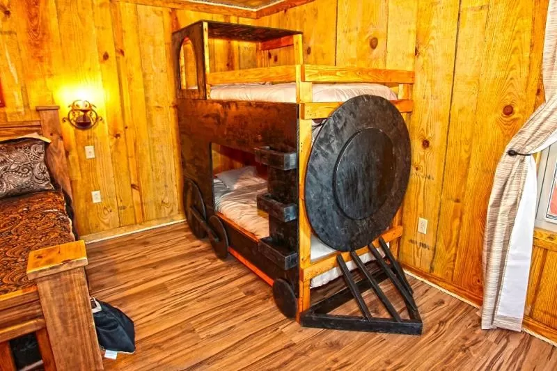 Bunk Bed in Diamonds Old West