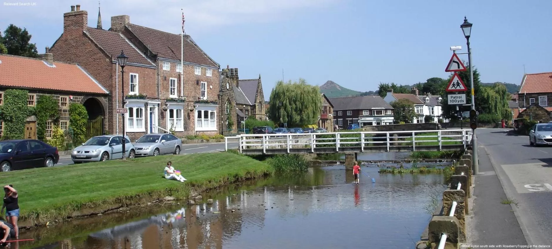 Neighbourhood in Royal Oak Hotel