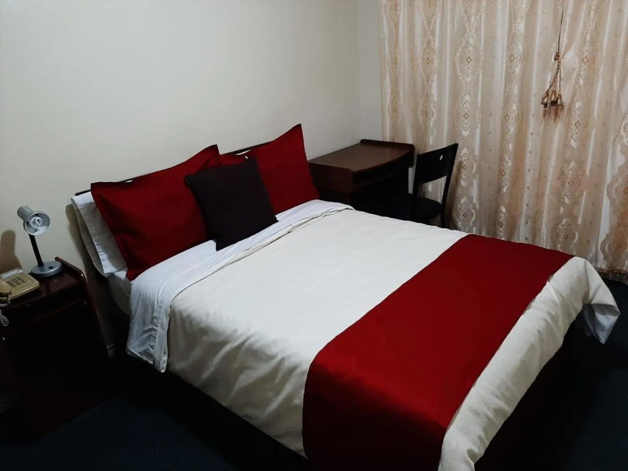 Bed in Hotel Bonaventure