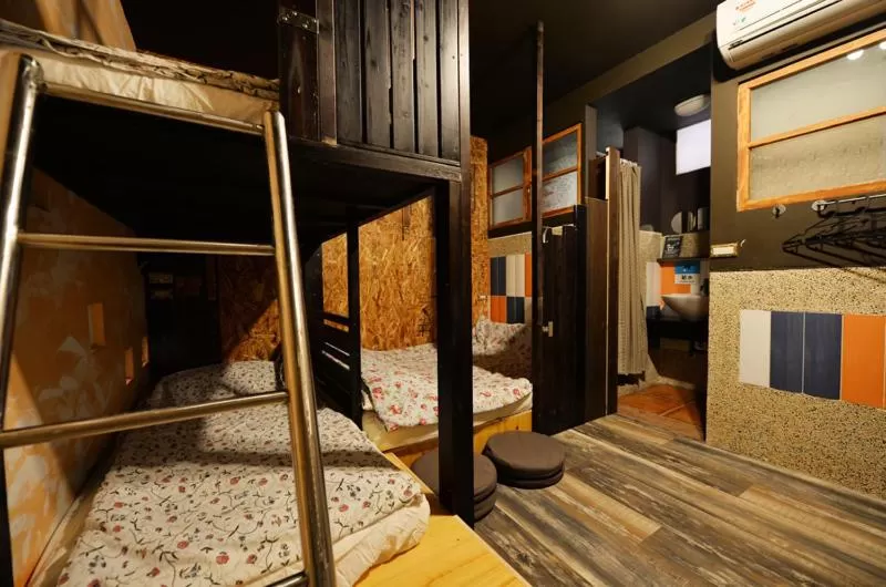 Bed in Sha Feng Lu Dian