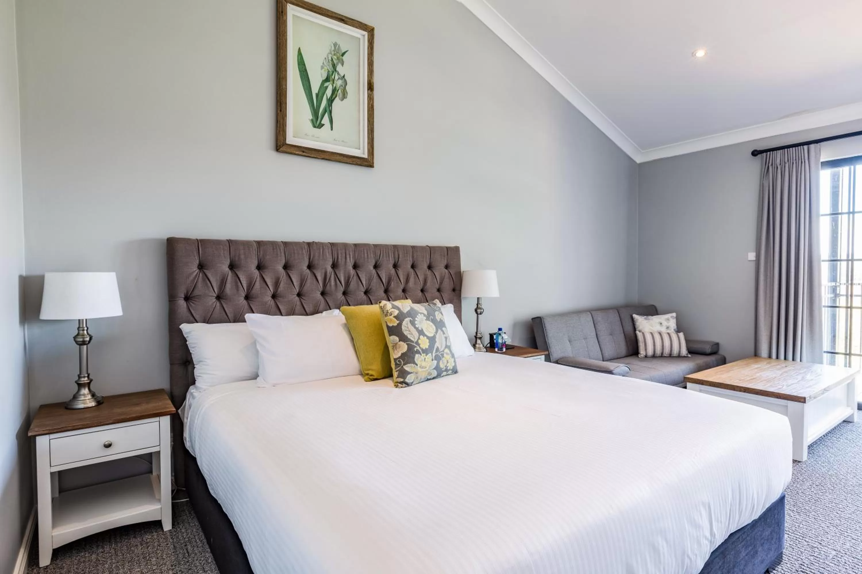 Bedroom, Bed in Camden Valley Inn