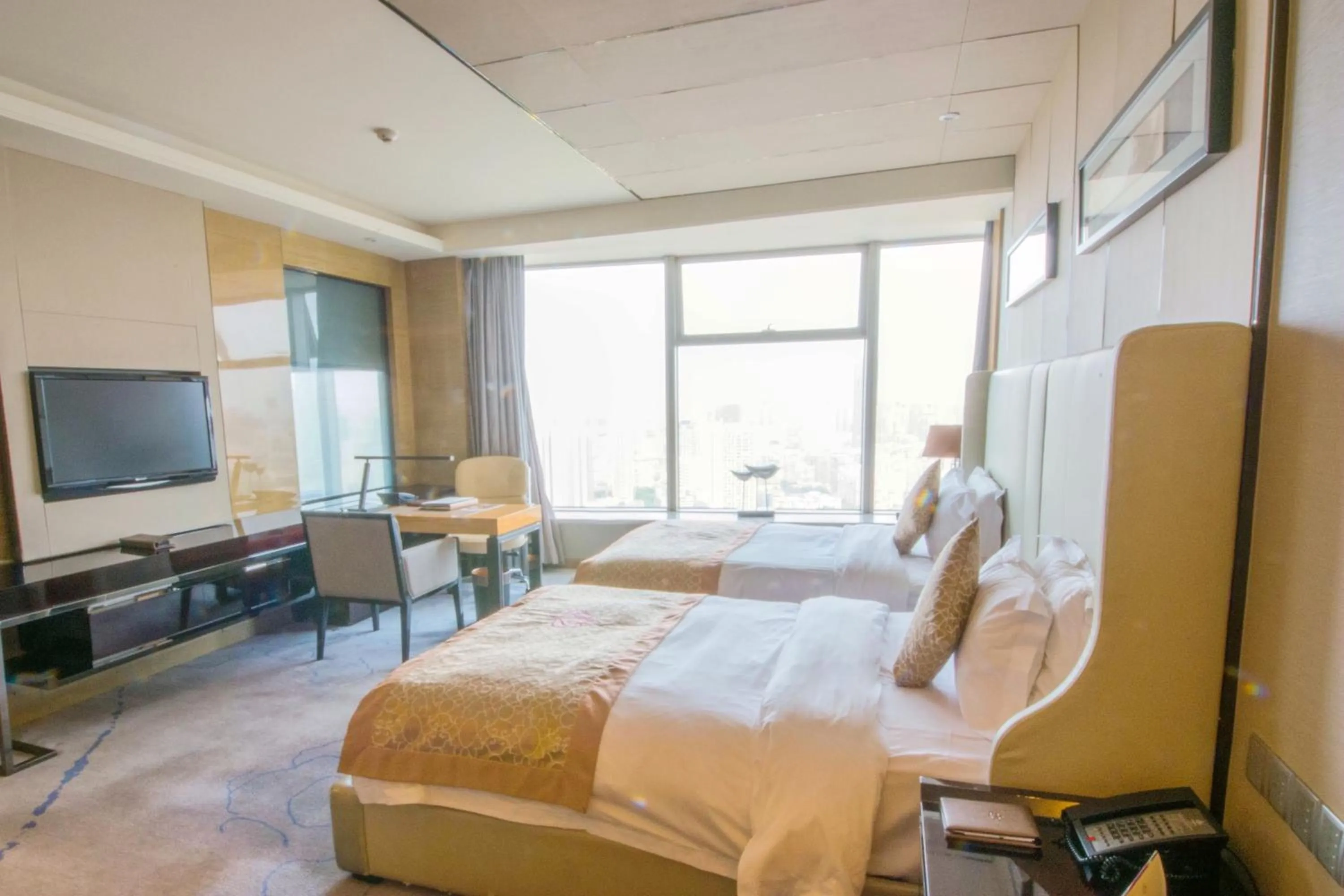 Bedroom, Bed in Tangla Hotel Tianjin