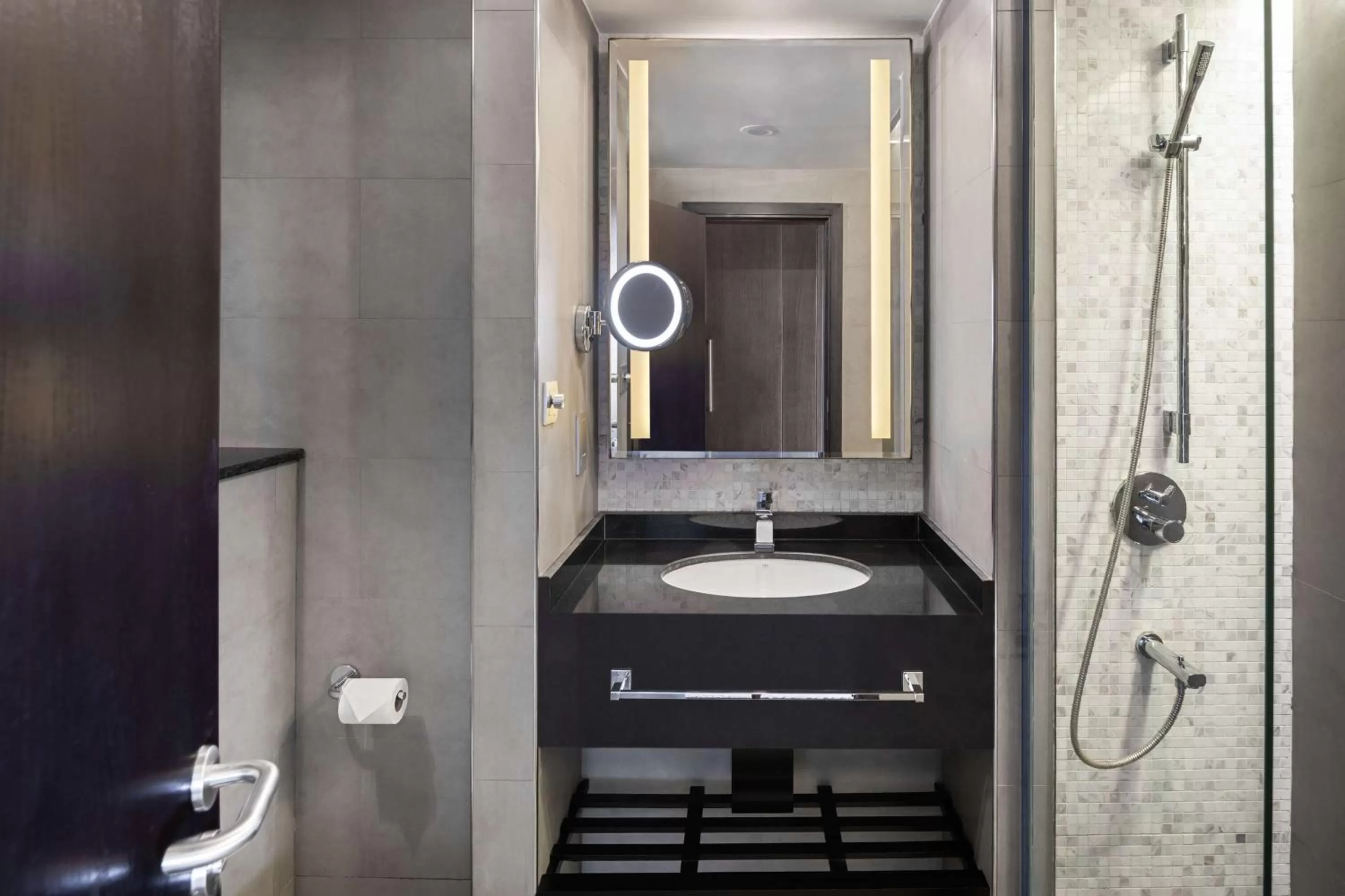 Toilet in Radisson Blu Hotel & Resort, Al Ain