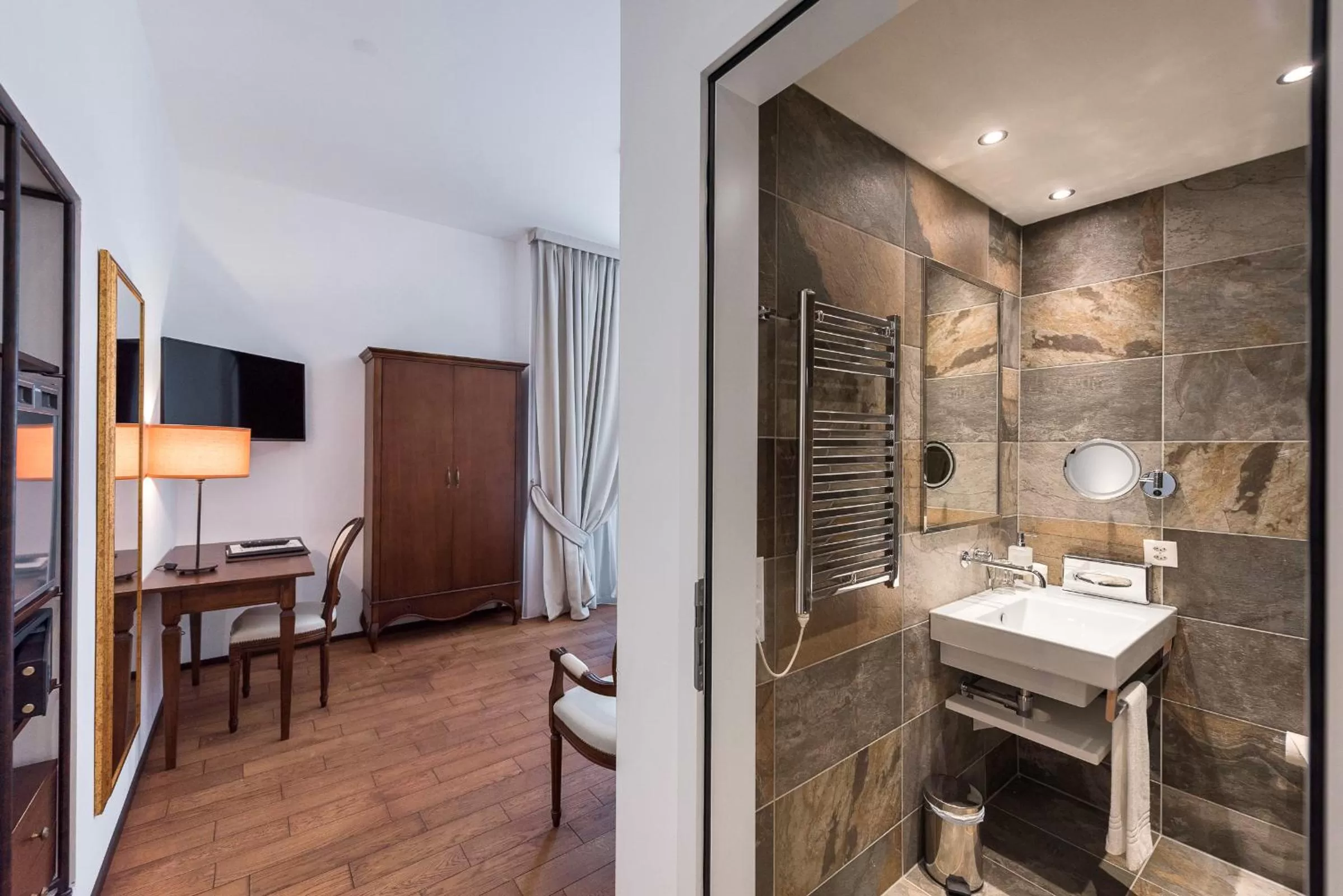 Bed in Boutique & Business Hotel La Tureta