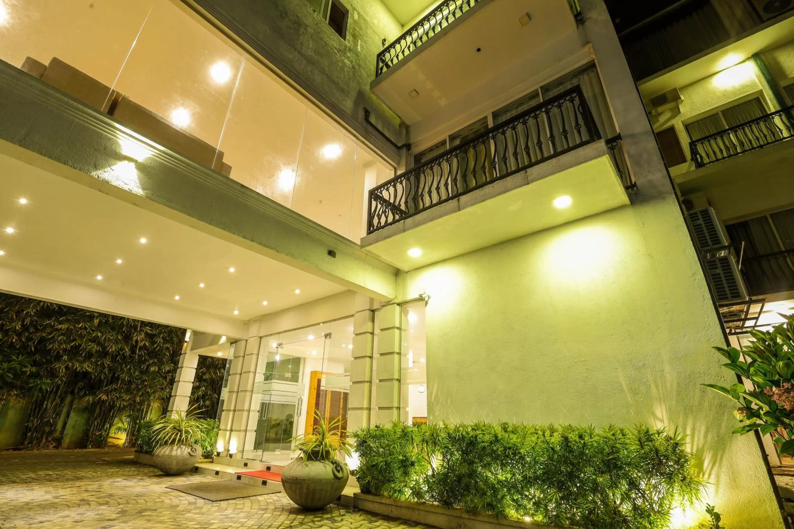 Facade/entrance in Hotel Ganthera Kandy