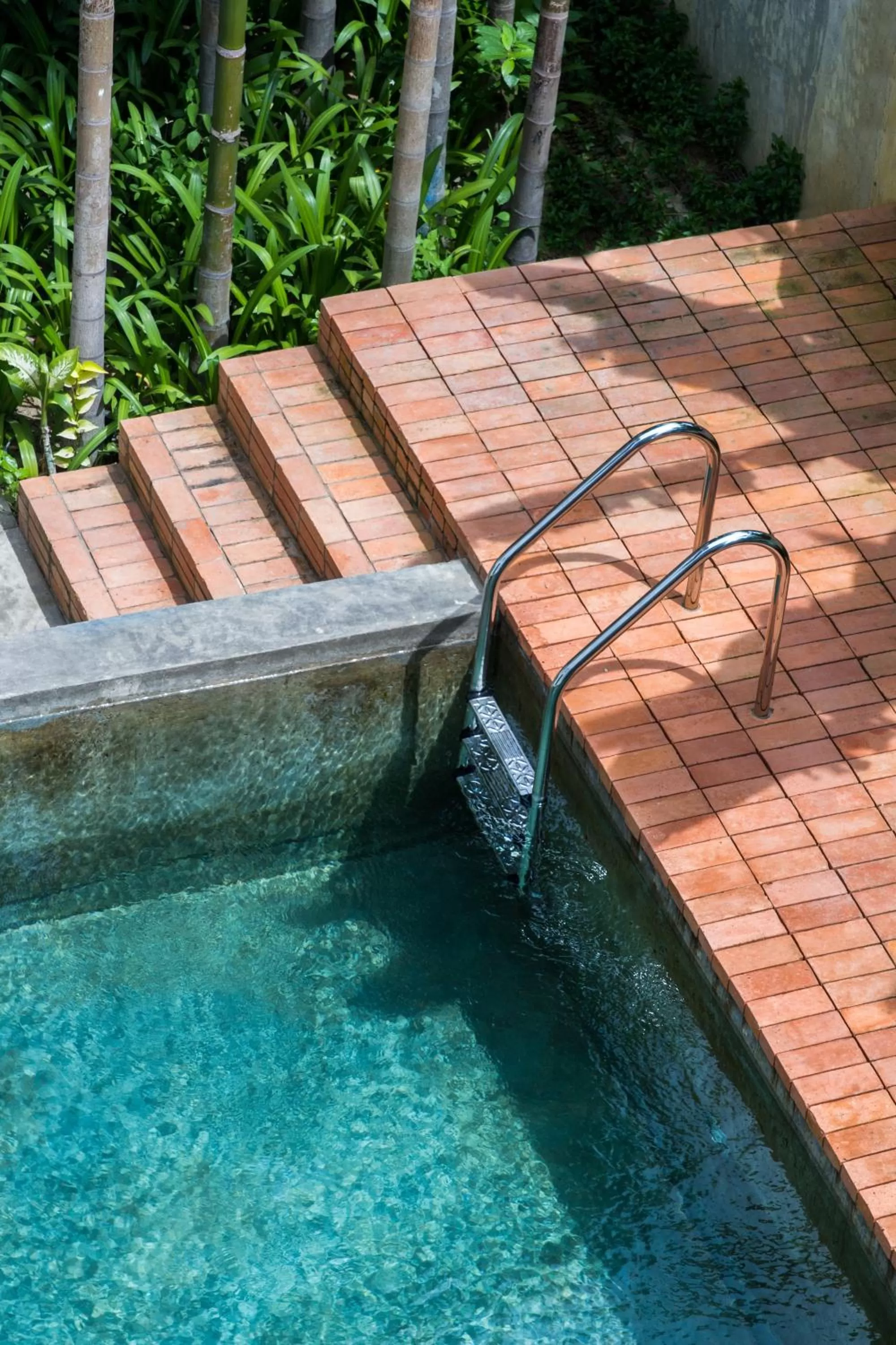 Swimming pool in Pages Rooms Hotel