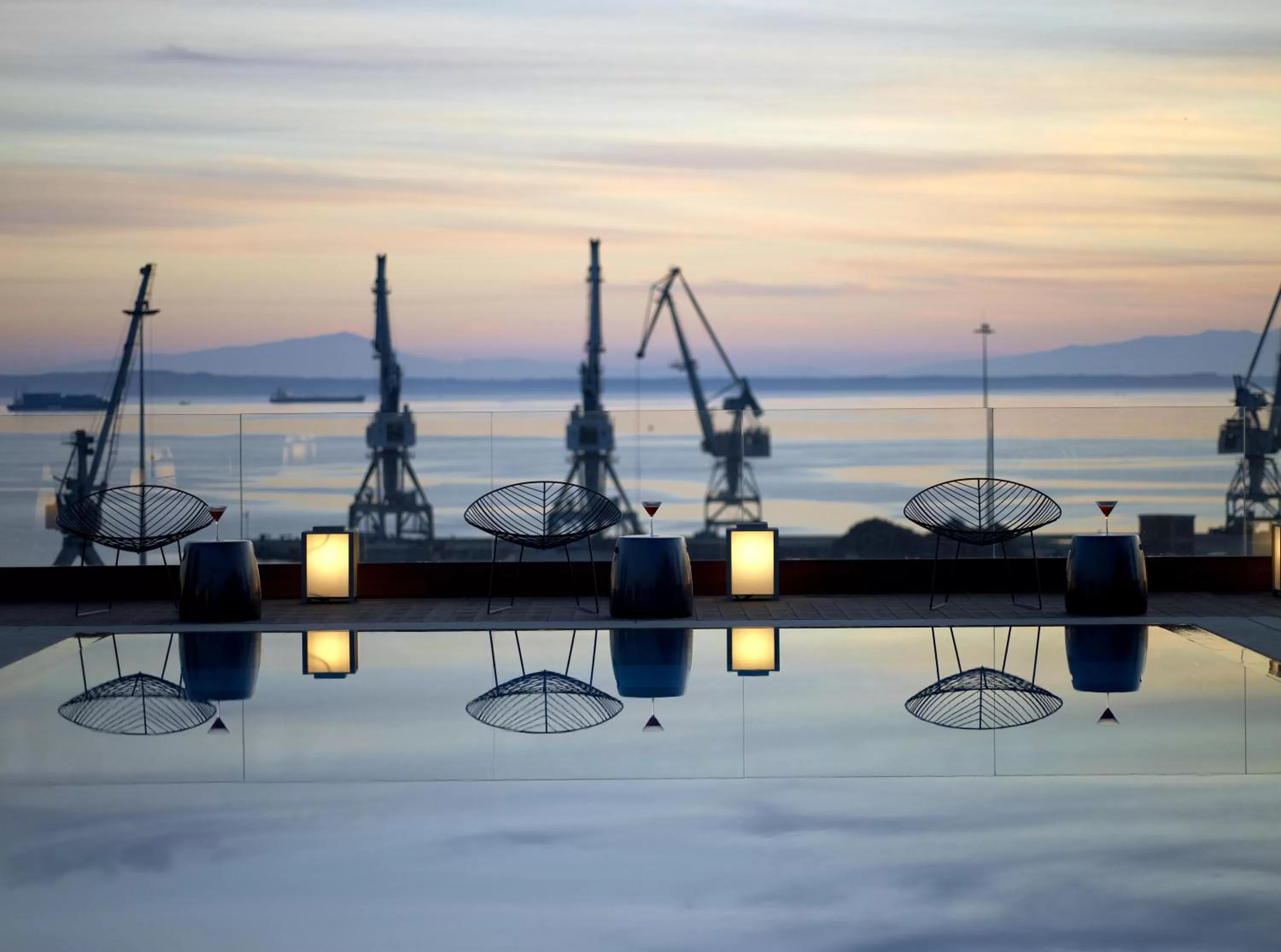 Restaurant/places to eat in The Met Hotel Thessaloniki, a Member of Design Hotels