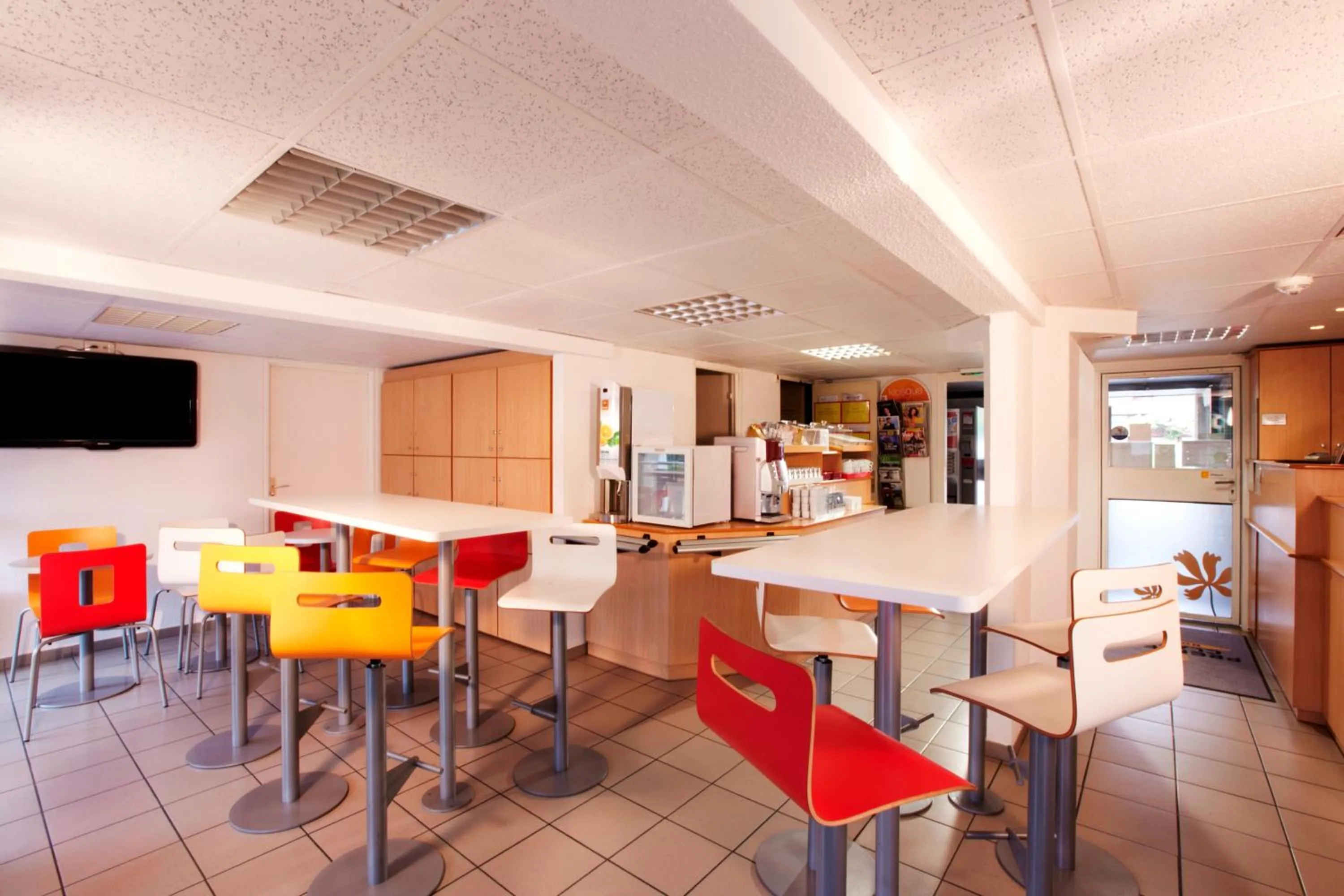 Restaurant/places to eat in Premiere Classe Chelles