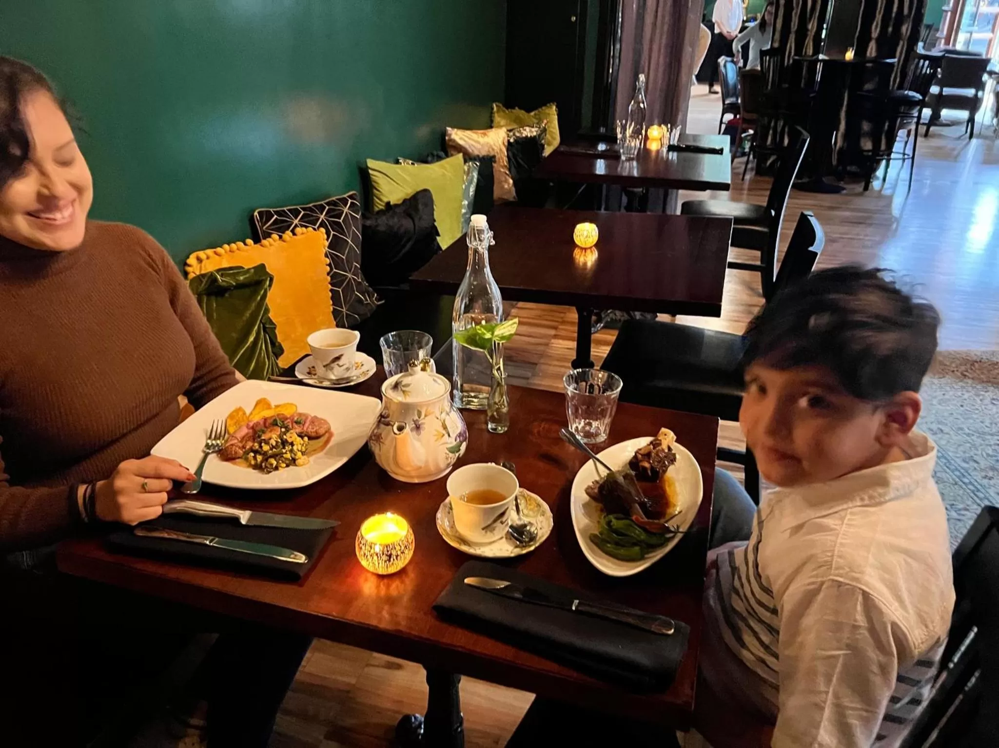 Restaurant/places to eat in The Inn at 2nd & C