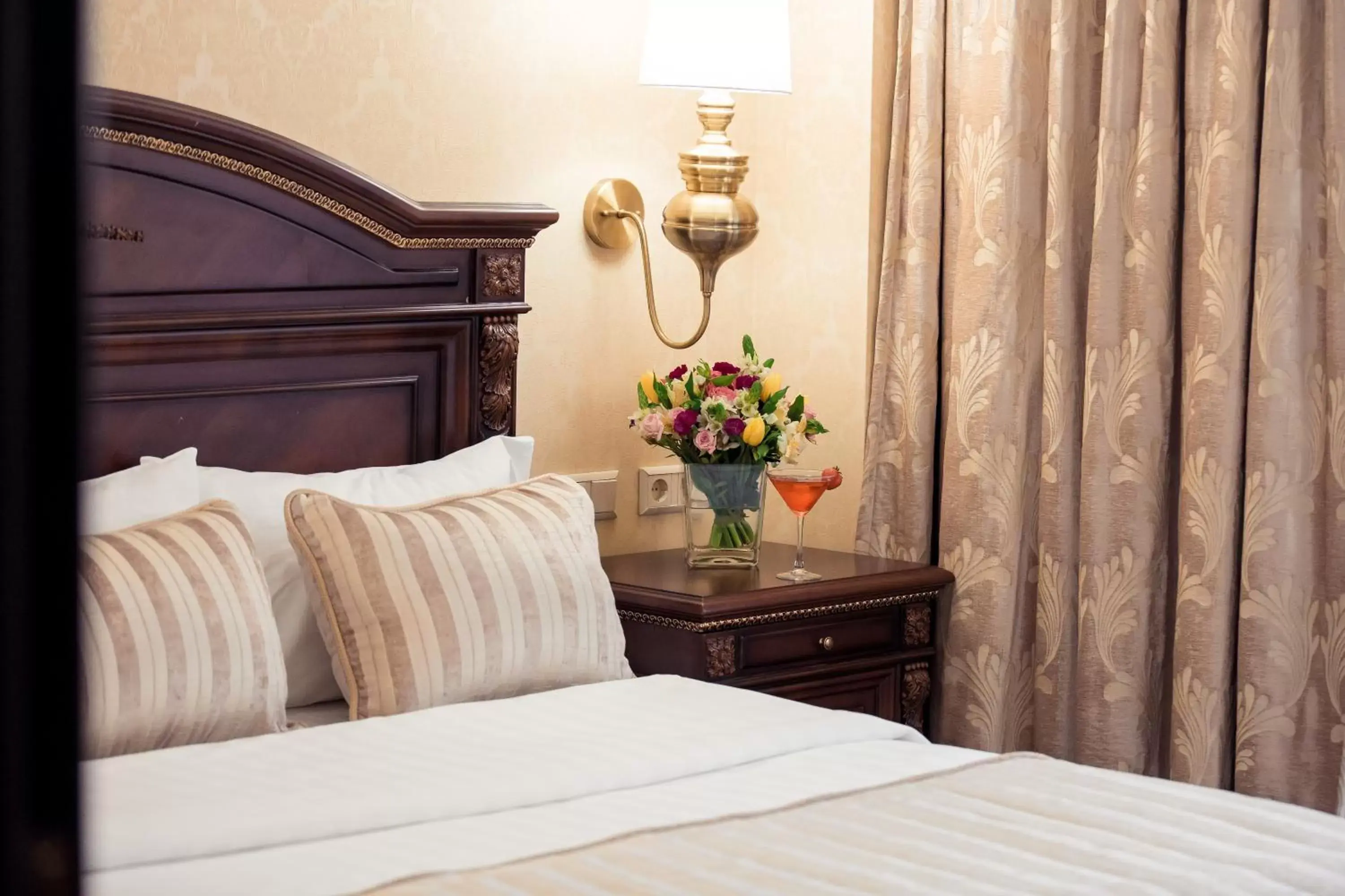 Business Suite - single occupancy in Hotel Kazzhol Almaty Business Suite - single occupancy in Hotel Kazzhol Almaty