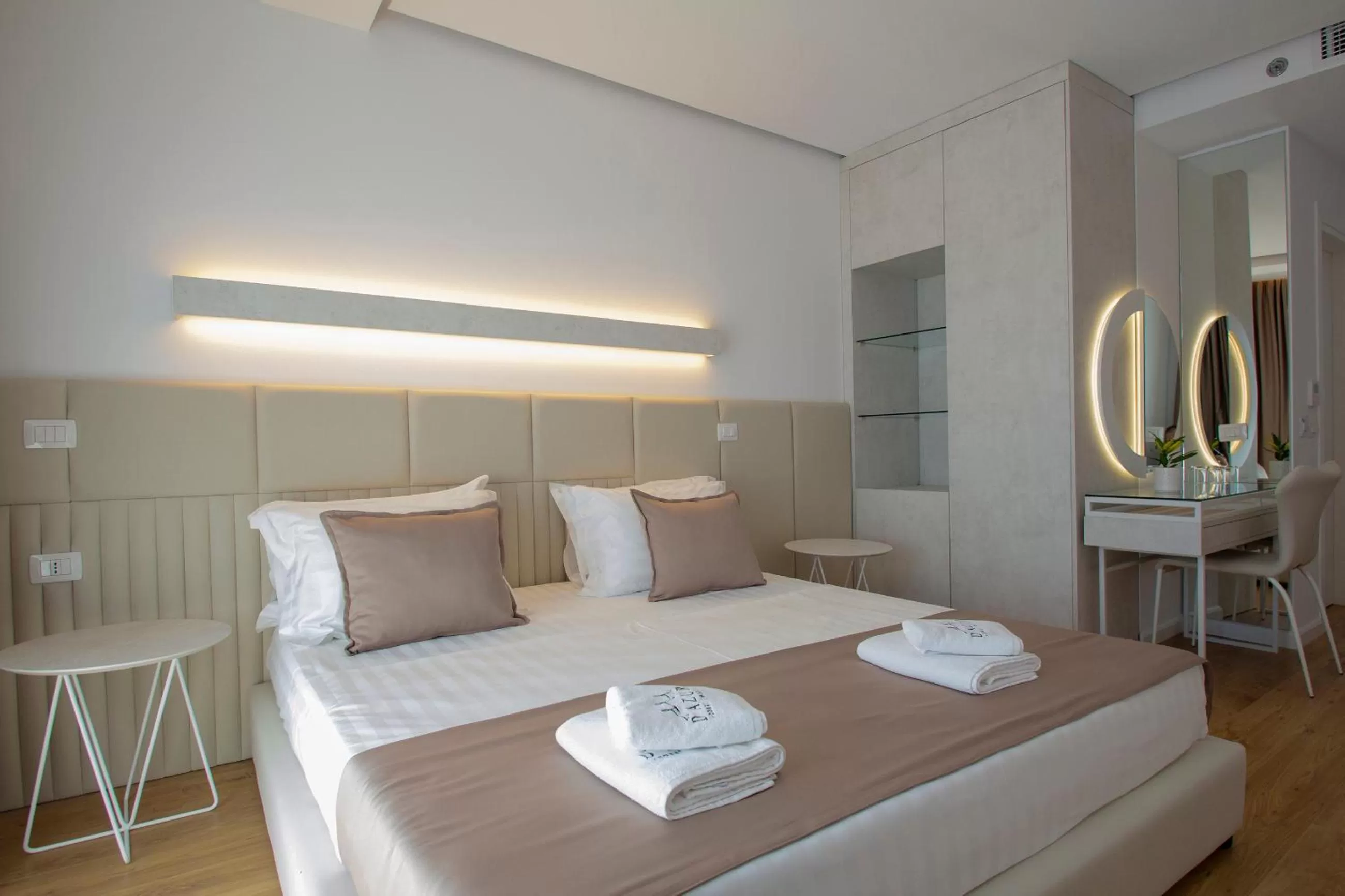 Bed in Dazur Coast Resort