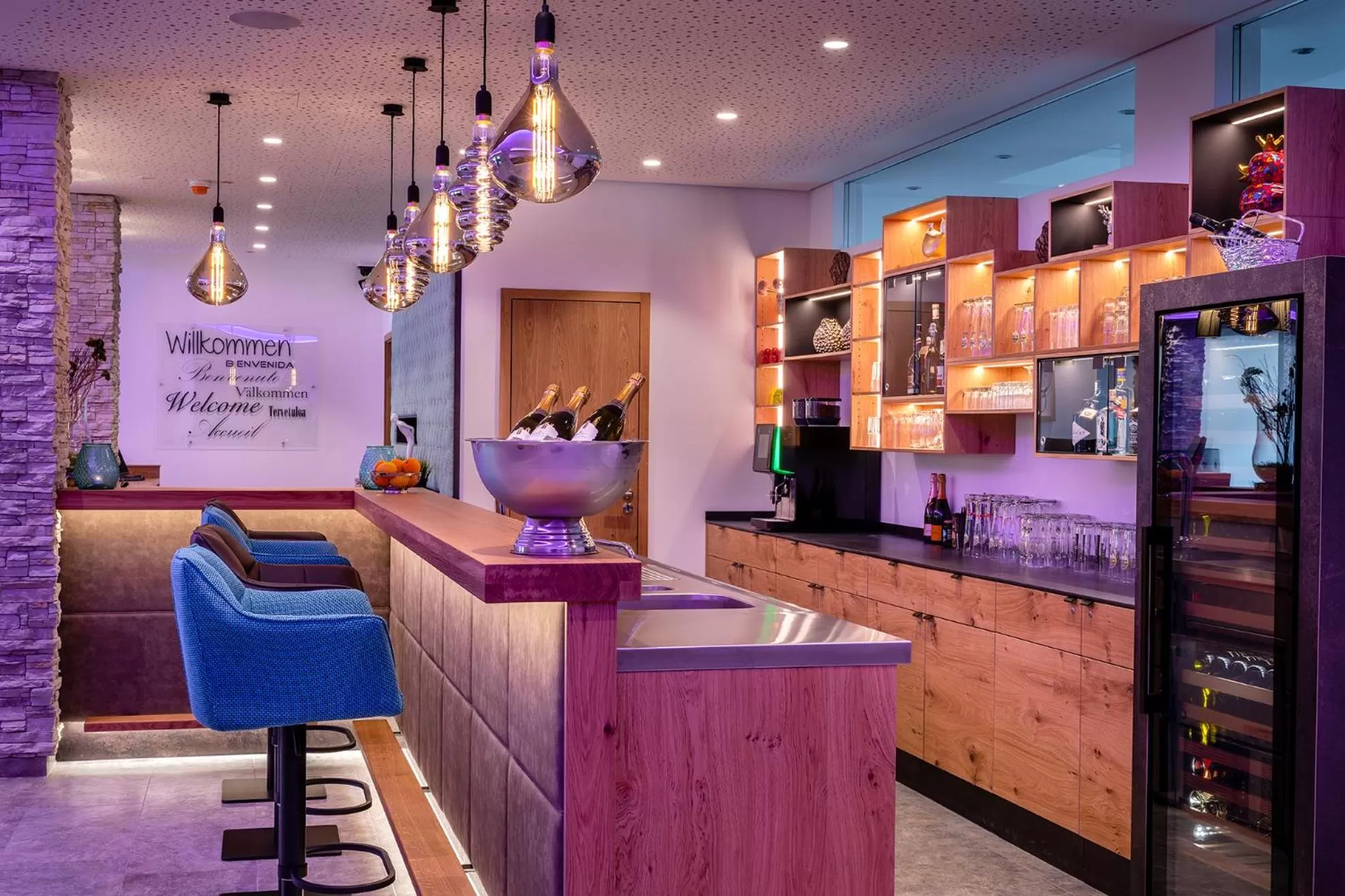 Lounge or bar in AVALON Hotel Bad Reichenhall