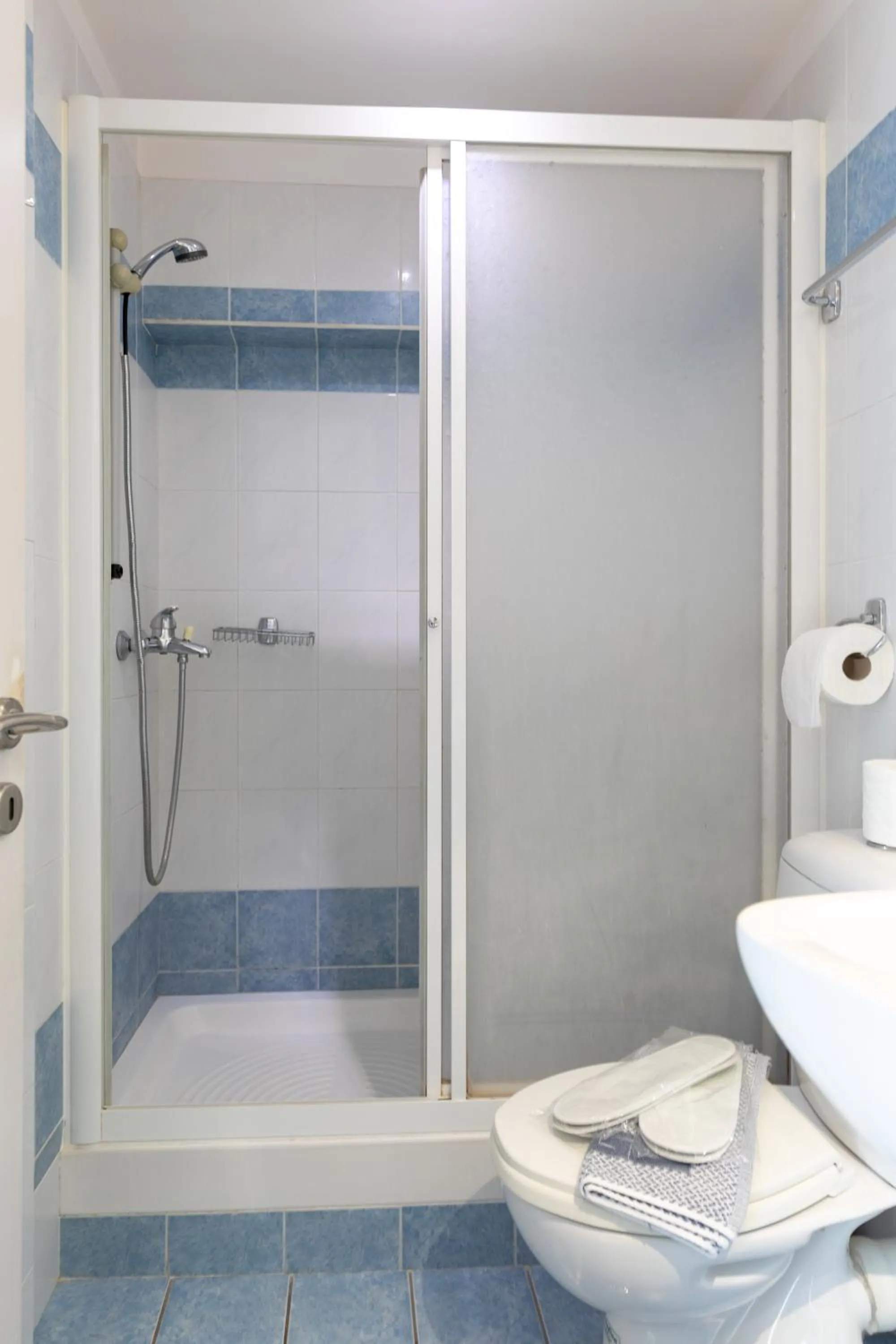 Bathroom in Epidavros Hotel