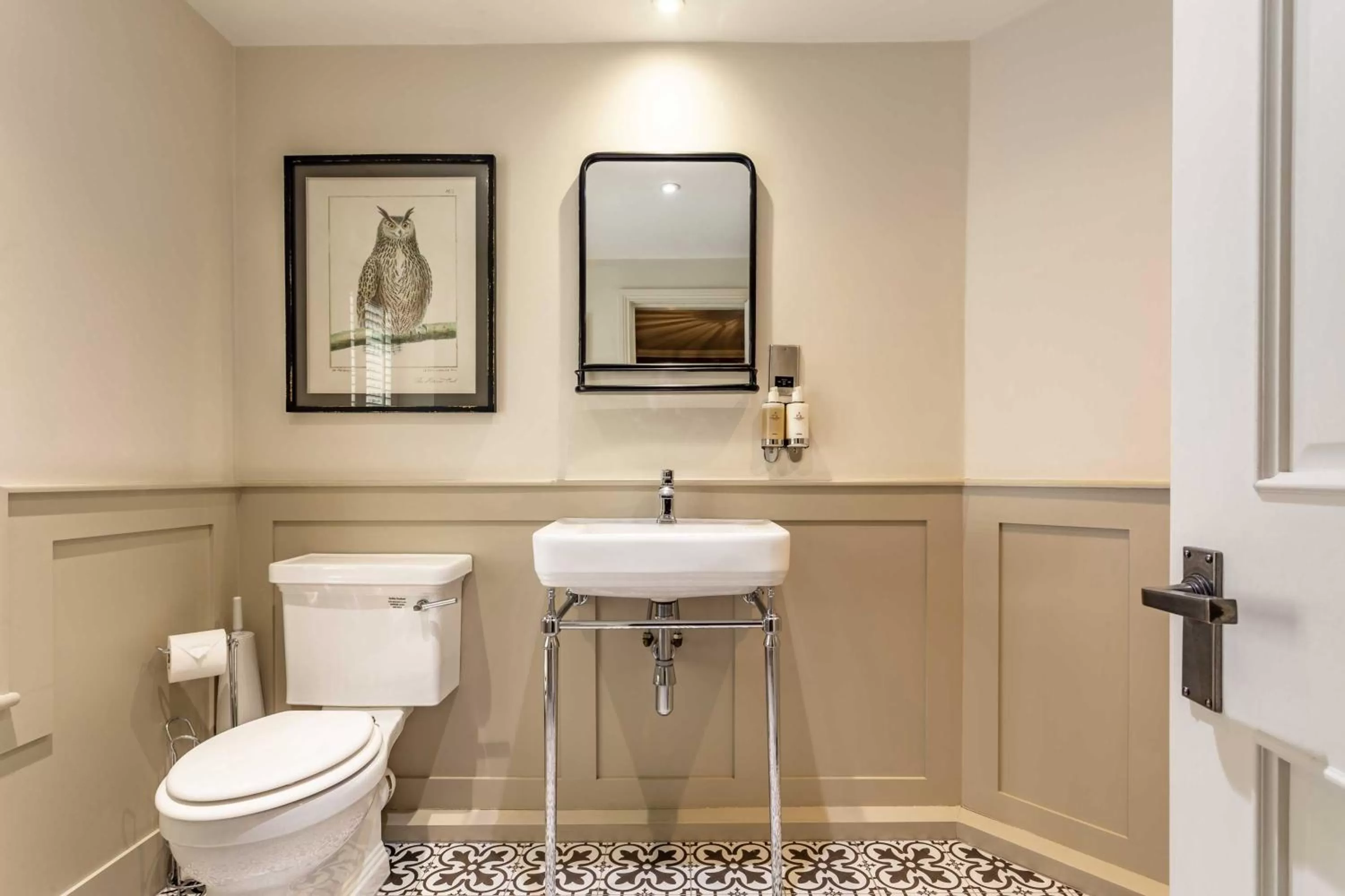 Toilet in The Beaumont Hexham