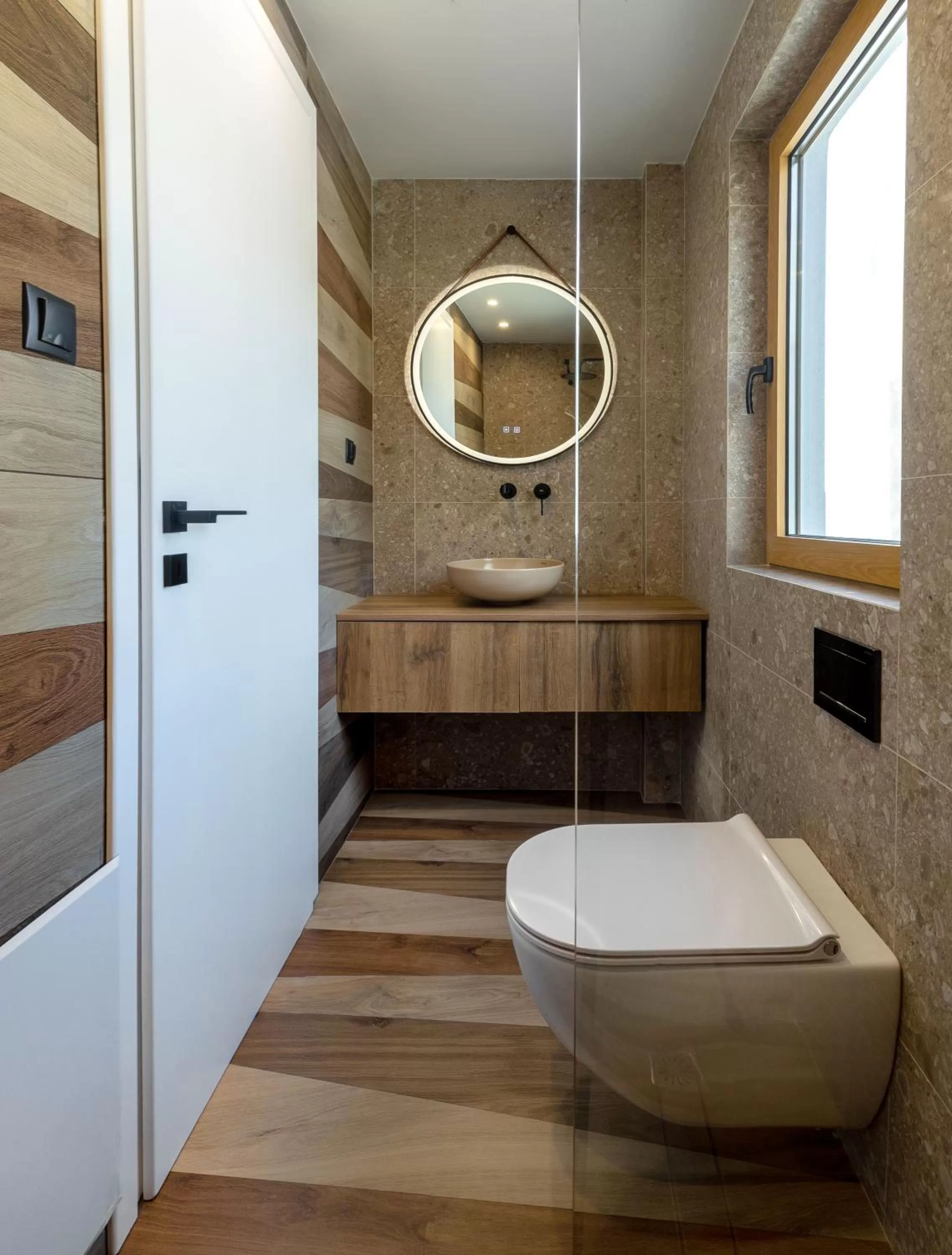 Shower in Athens Feeling