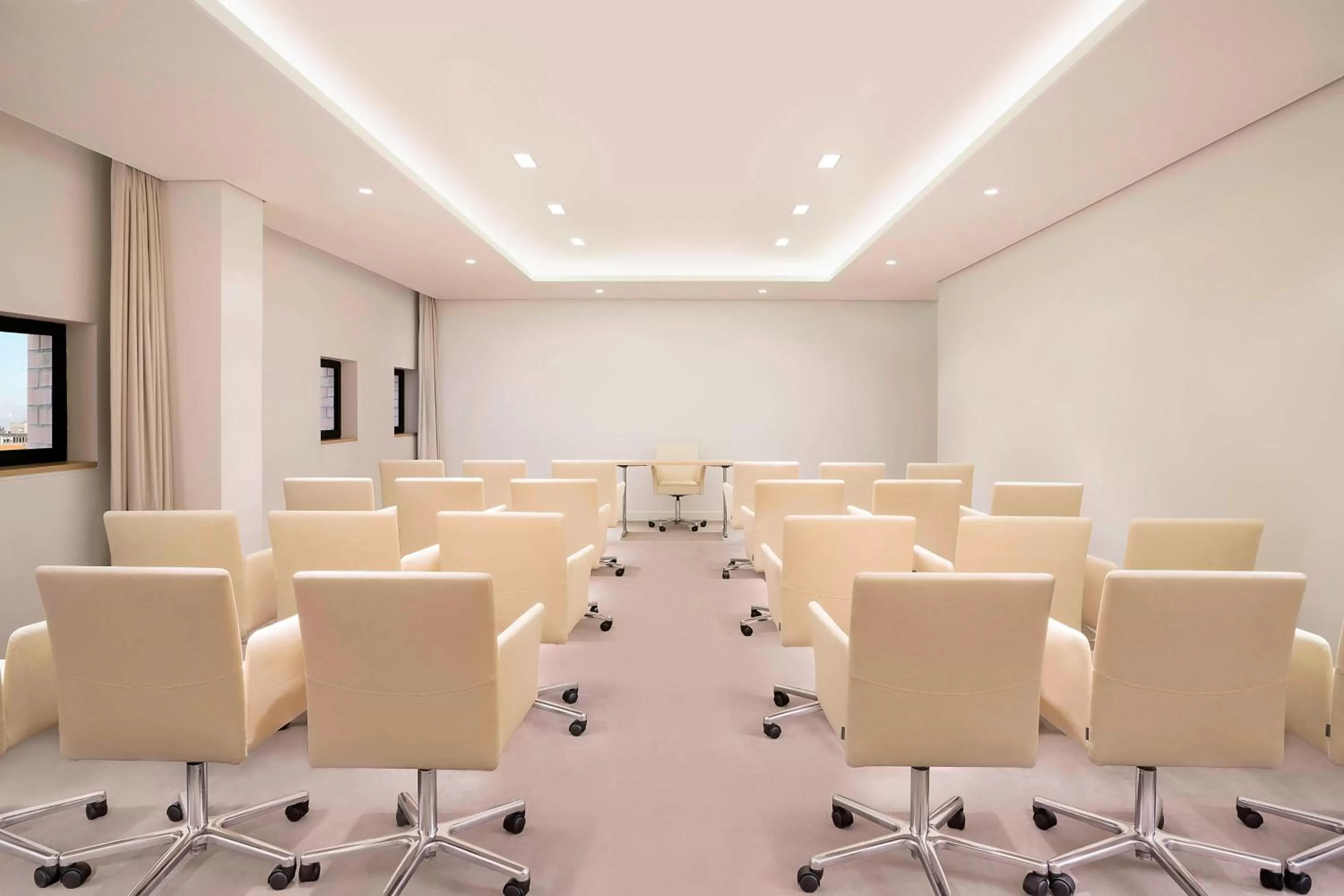 Meeting/conference room in The Westin Hamburg Elbphilharmonie