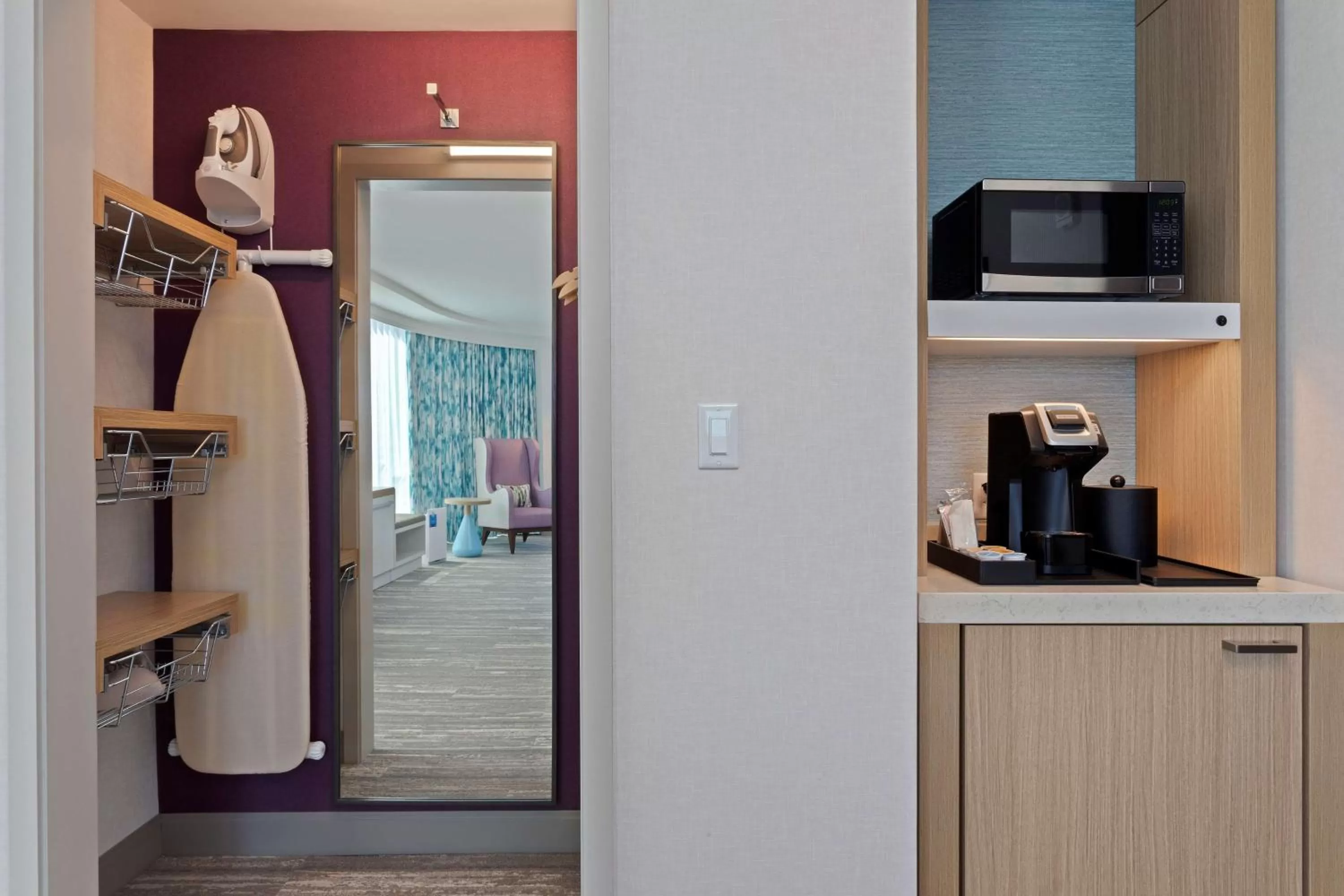 Photo of the whole room in Hilton Garden Inn Boston Brookline, Ma