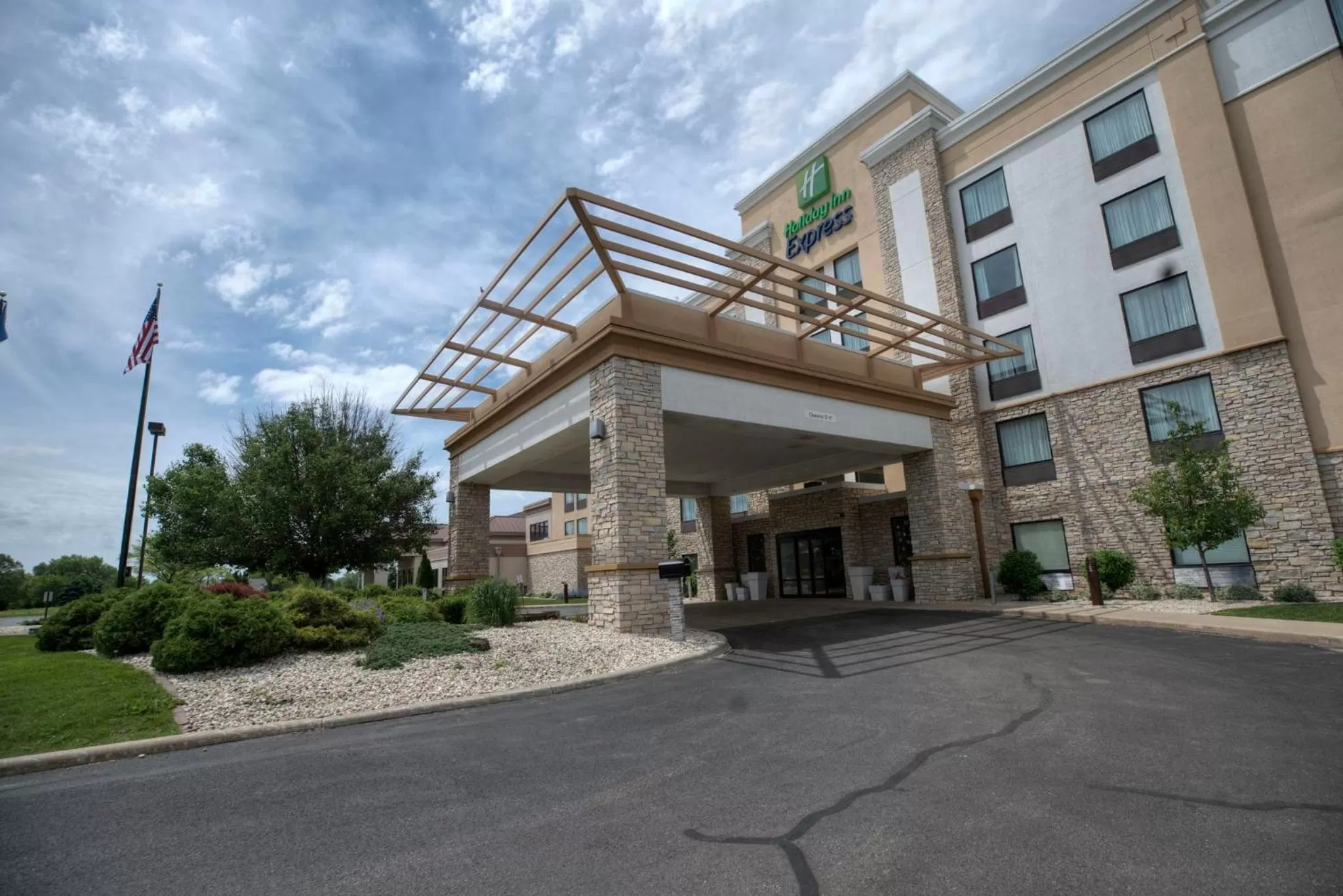 Property building in Holiday Inn Express Janesville-I-90 & US Highway 14 by IHG