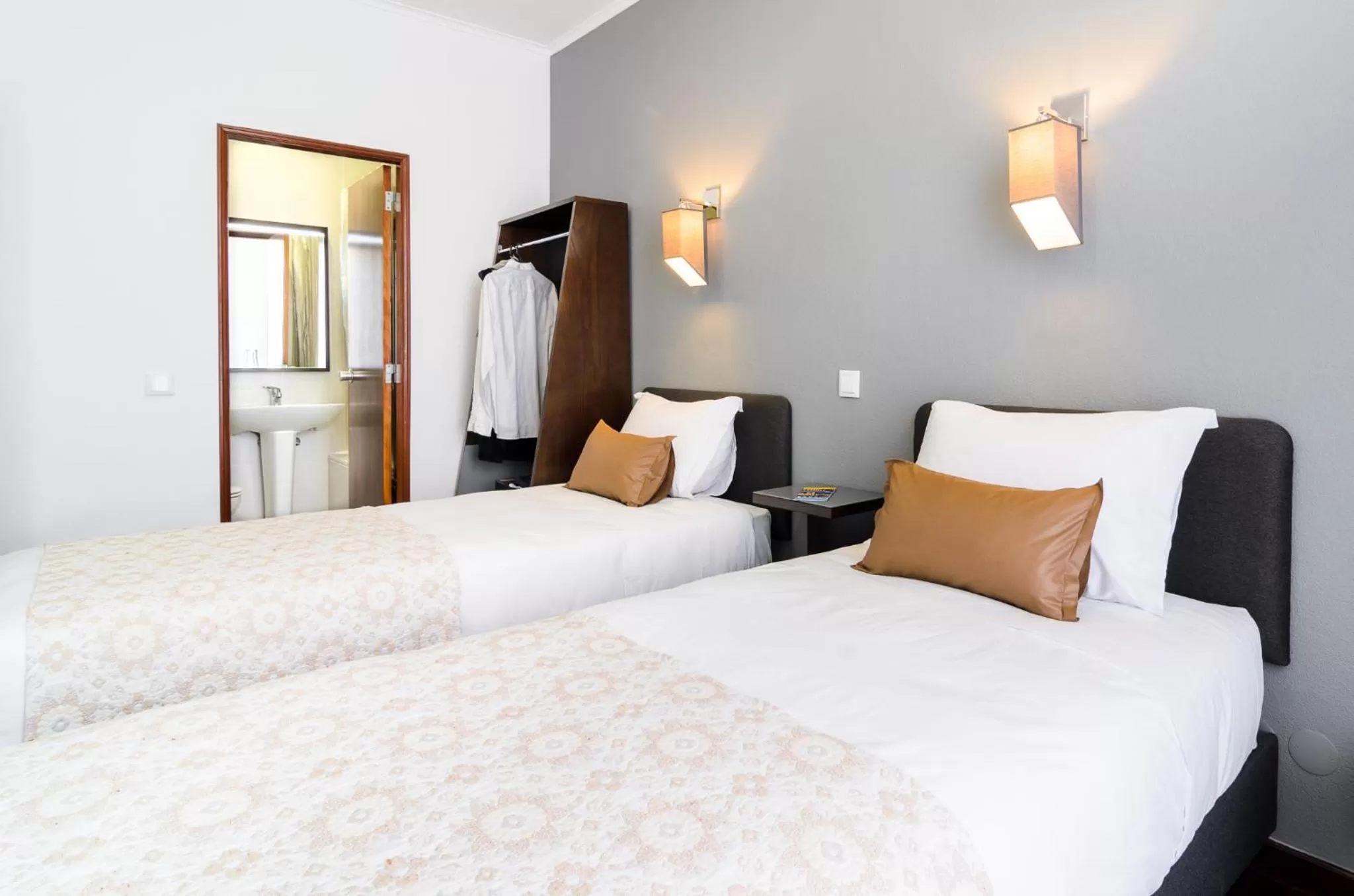 Bed in Hotel Portuense Lisboa