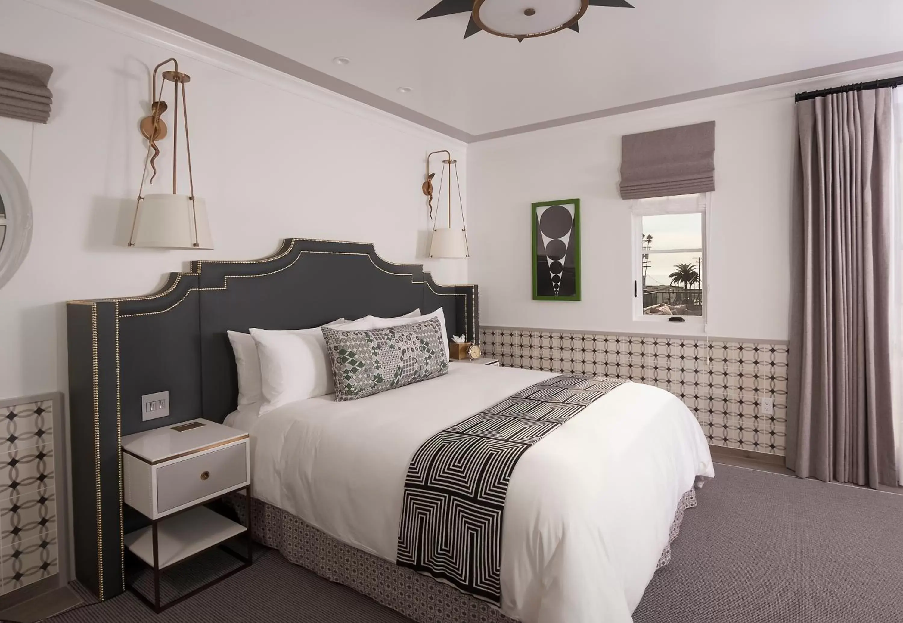 Standard Queen Room in Hotel Californian Standard Queen Room in Hotel Californian