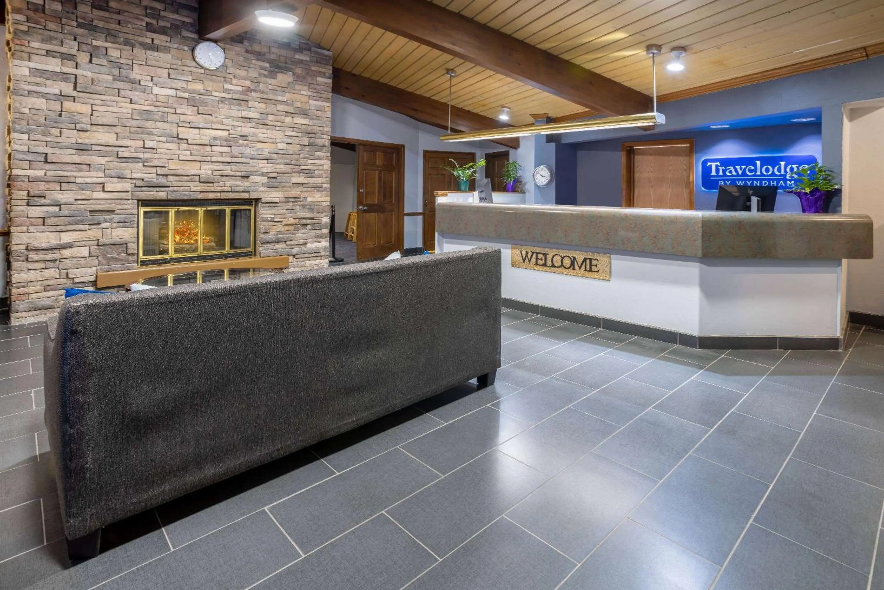 Lobby or reception in Travelodge by Wyndham Appleton