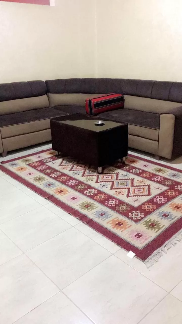 Living room, Seating Area in Al Tawheed Hotel Apartments