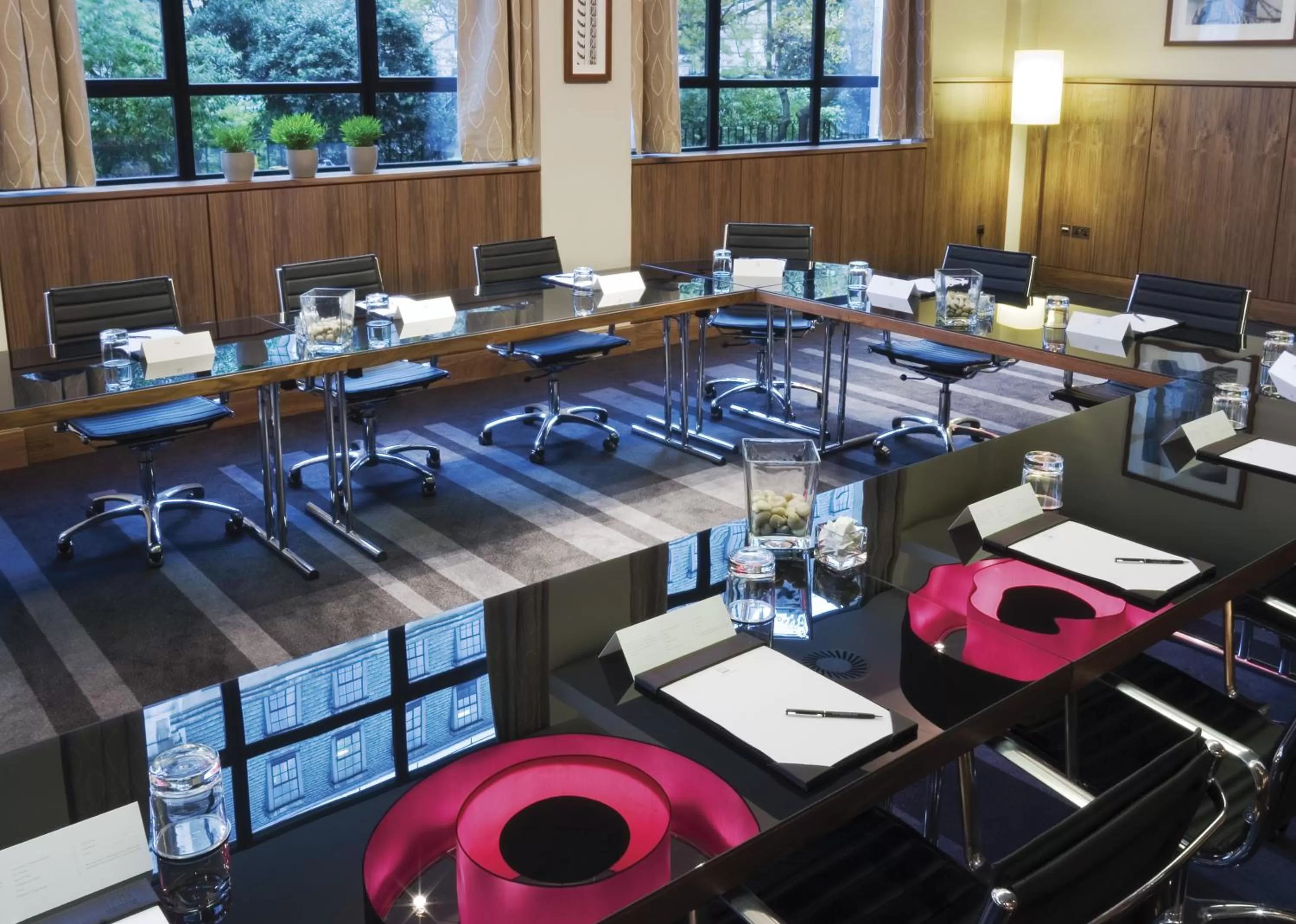 Business facilities in Apex City Of London Hotel