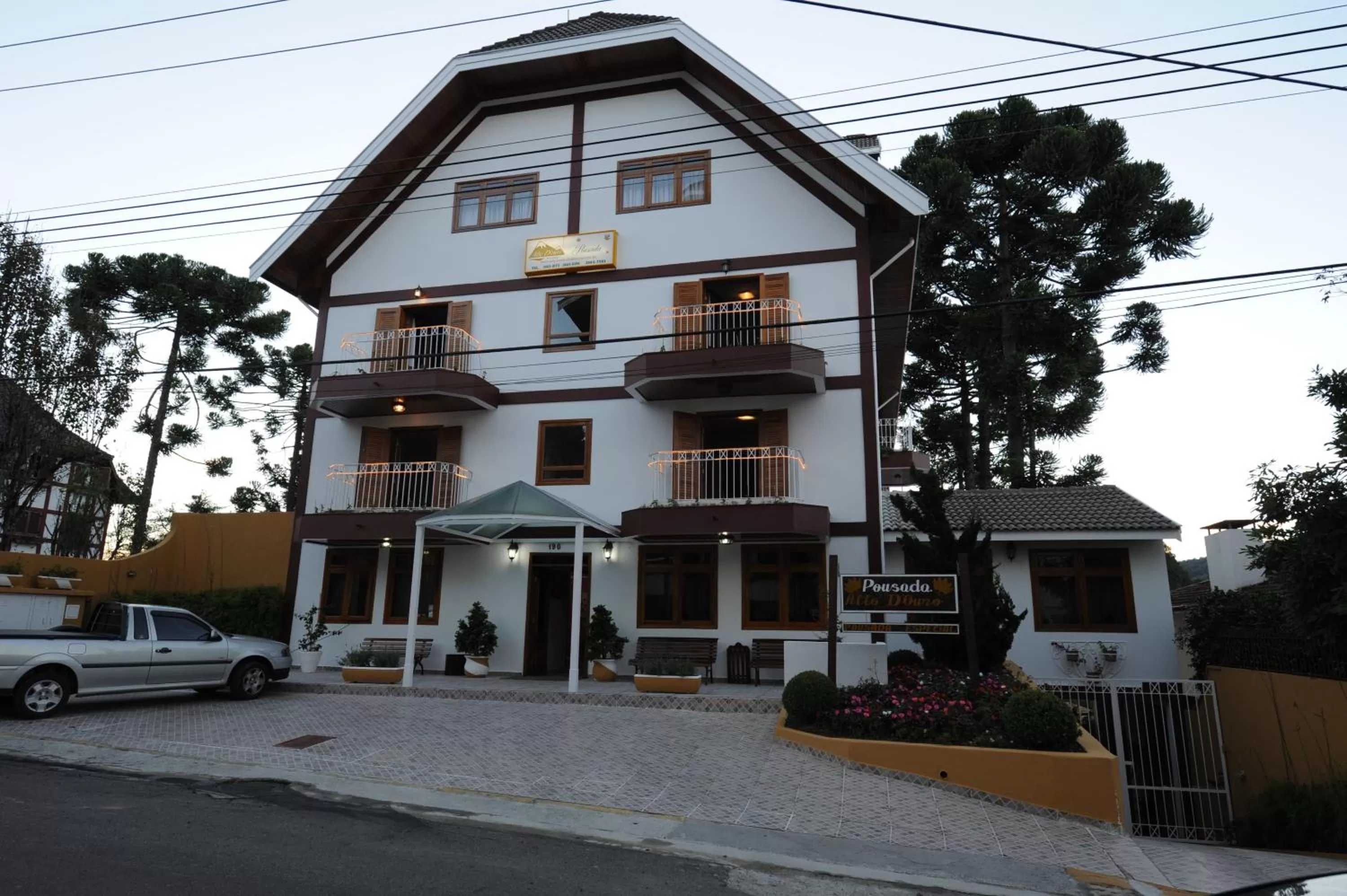 Facade/entrance, Property Building in Pousada Alto D'ouro