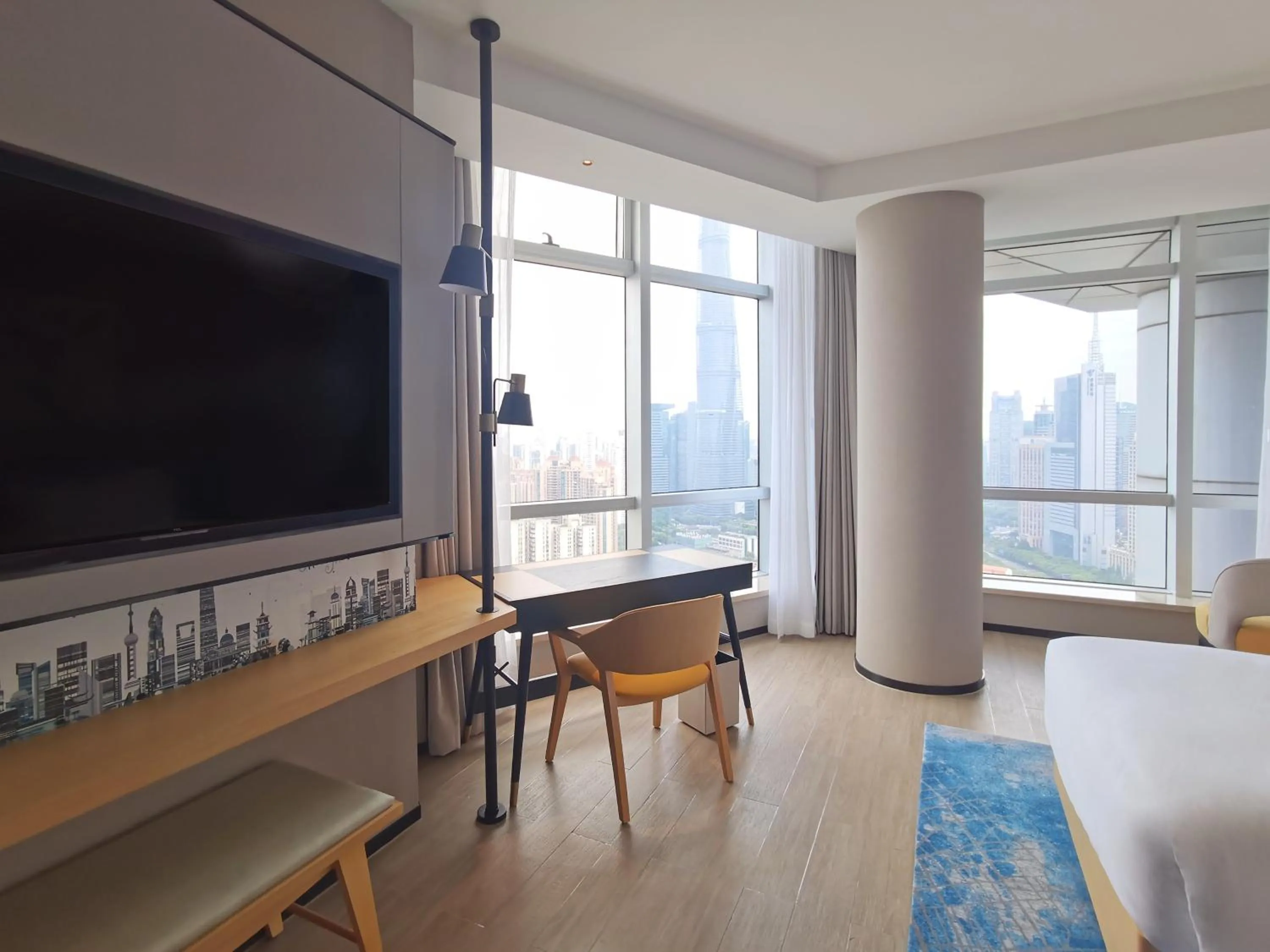 Bedroom, Bed in Hilton Garden Inn Shanghai Lujiazui